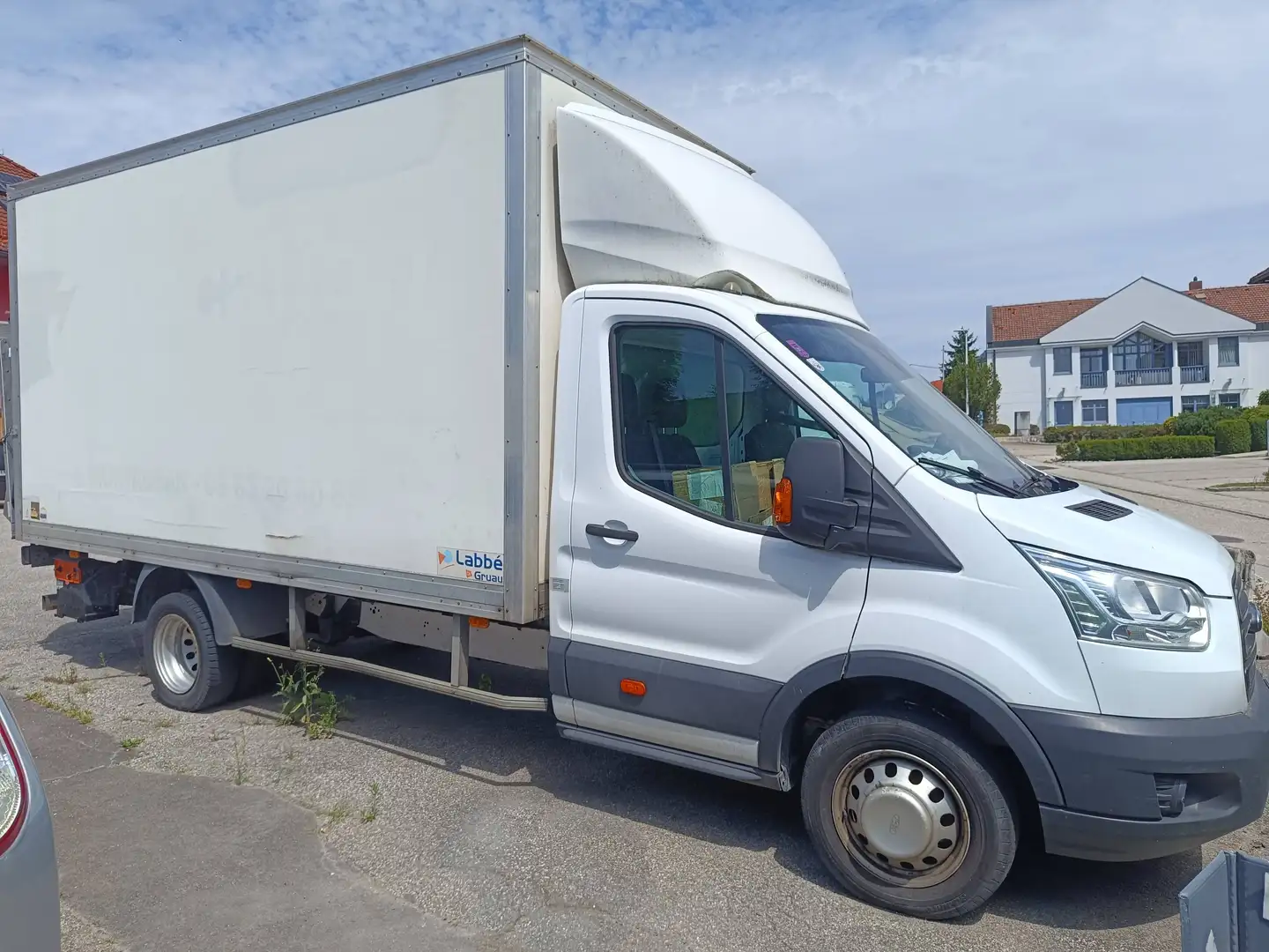 Ford Transit Kofferaufbau mit Ladebordwand Weiß - 2