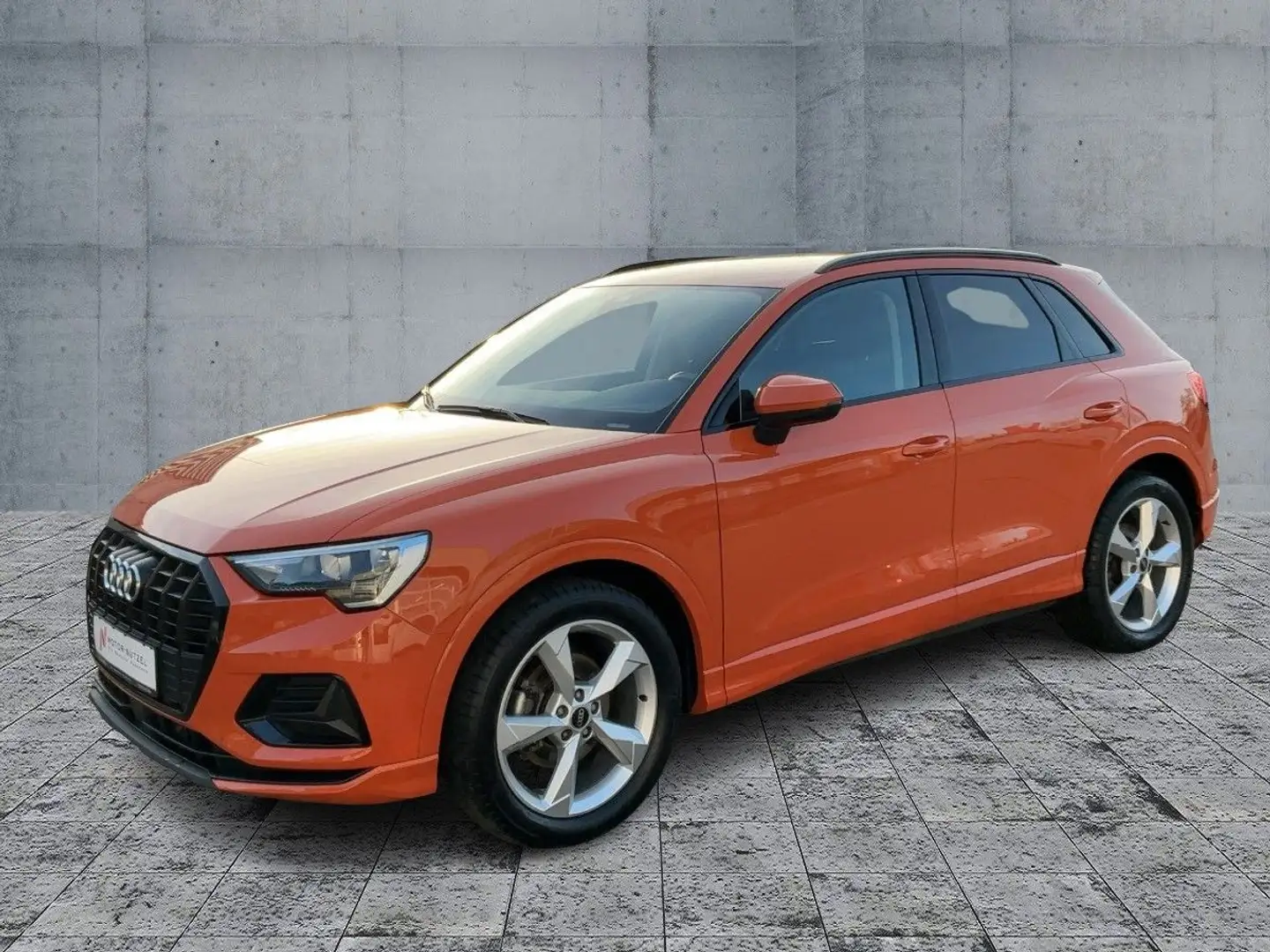 Audi Q3 35 TFSI S-TR ADVANCED 5JG+LED+MEDIA+AHK+ACC Orange - 2