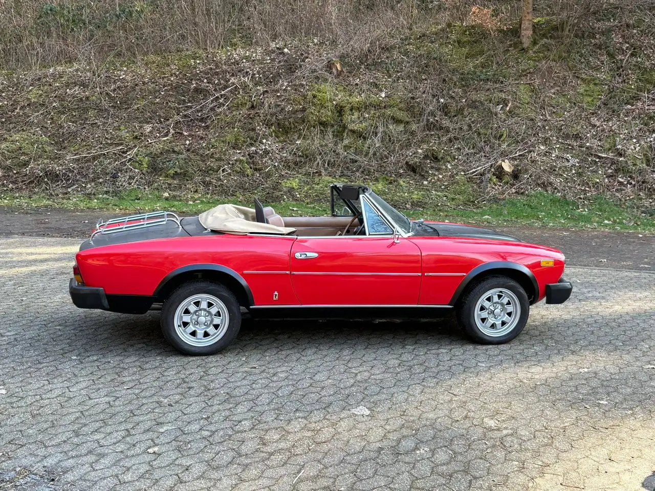 Fiat 124 Spider Cabrio, foto 3