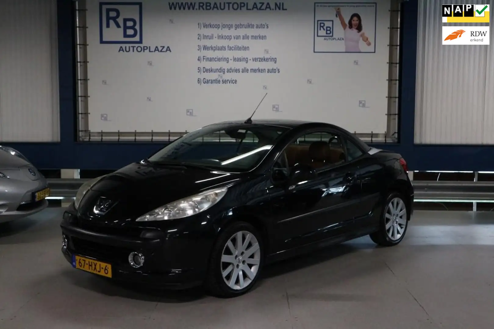 Peugeot 207 CC 1.6 VTi / Leer / Black Magix ! Schwarz - 1