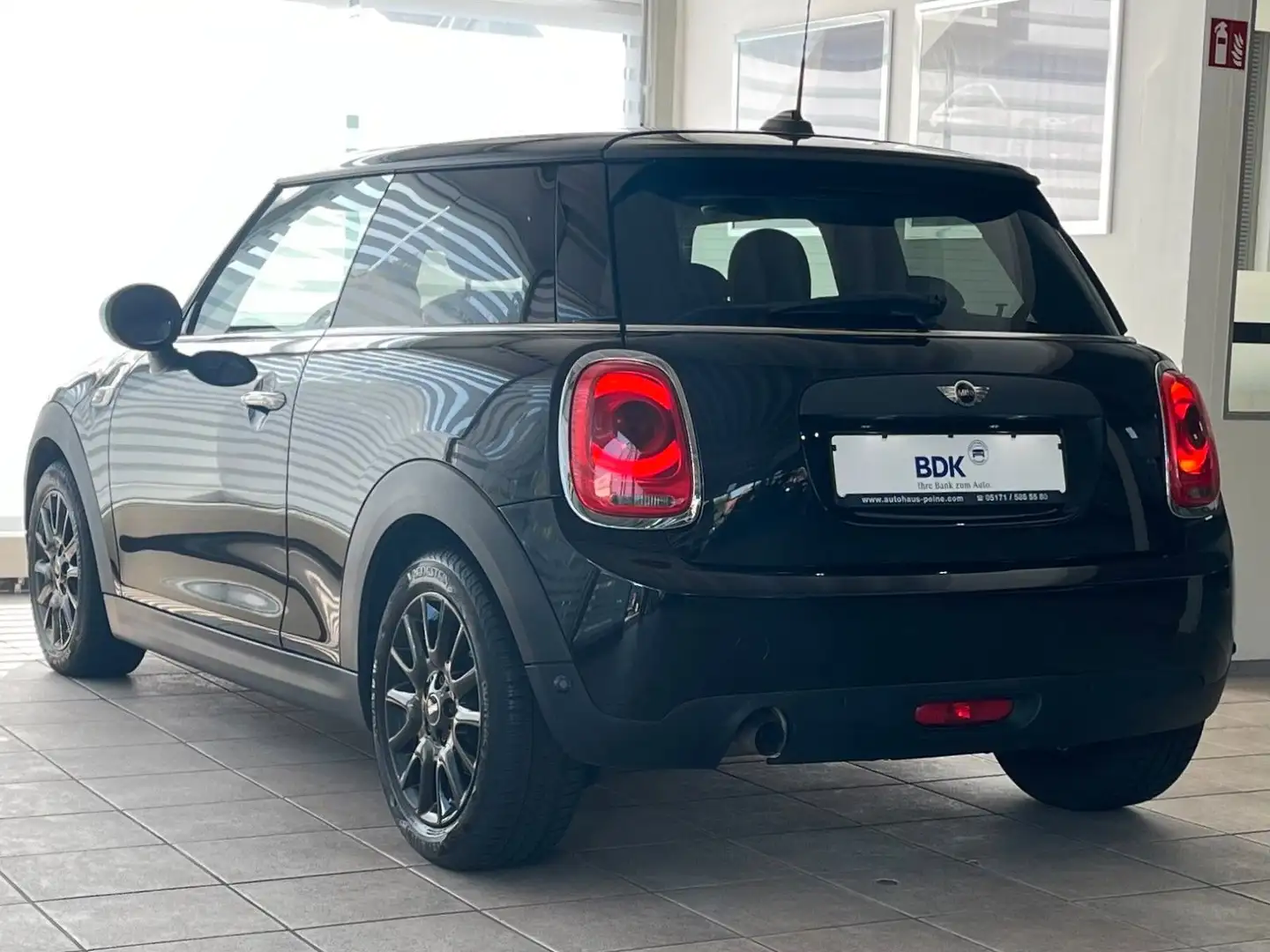 MINI One Mini 3-trg. One D Xenon Navi PDC v/h Noir - 2