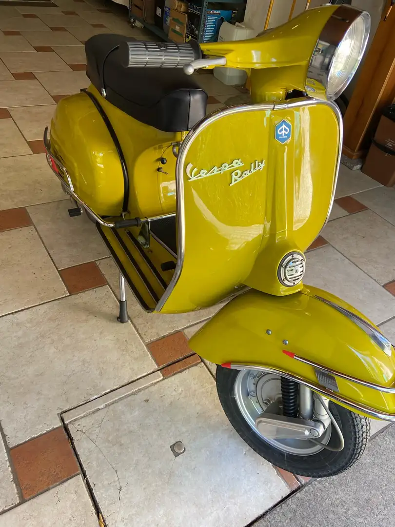Vespa 180 Rally giallo cromo max Mayer - 1