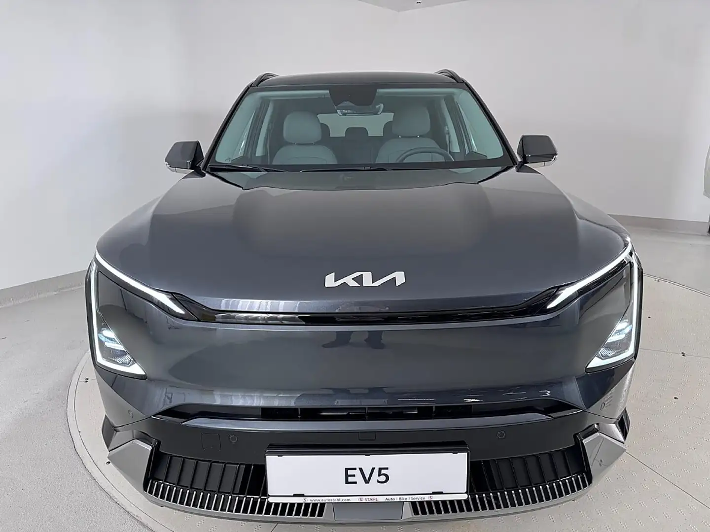 Kia EV5 /1ST EDITION/81,4KWH/AT/FWD/216/MY26|Auto Stahl... Grau - 2
