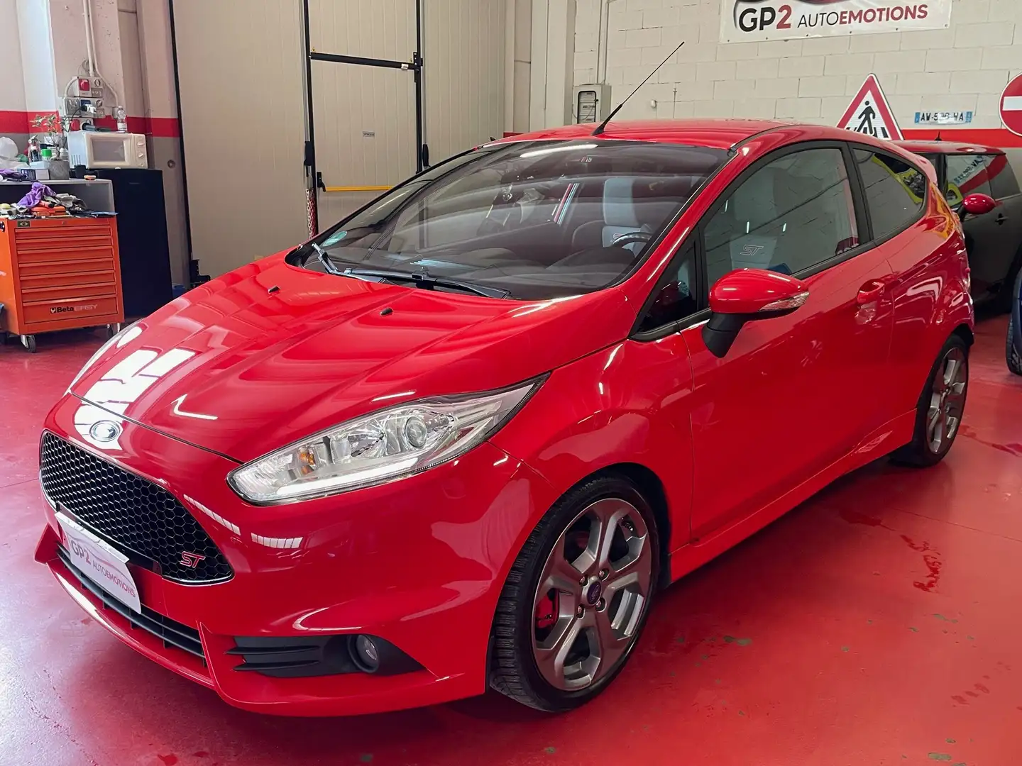 Ford Fiesta 1.6 ST EcoBoost Rojo - 1