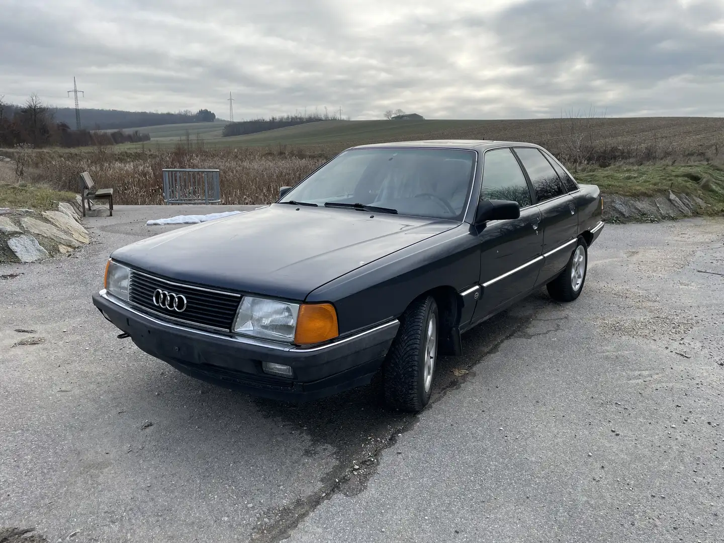 Audi 100 2,3 Blau - 1
