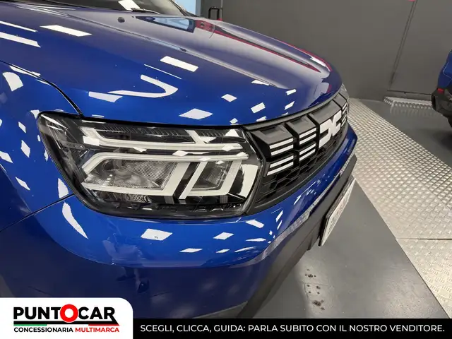 Dacia Duster view 4