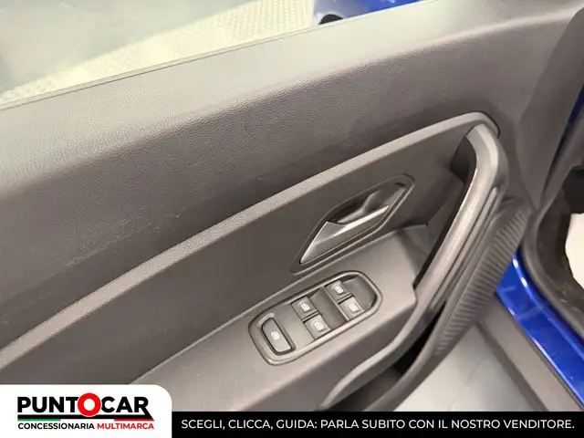 Dacia Duster view 14