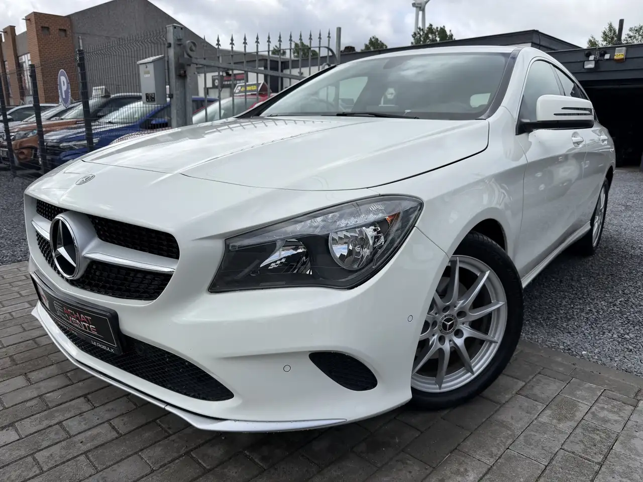 Mercedes-Benz CLA 180