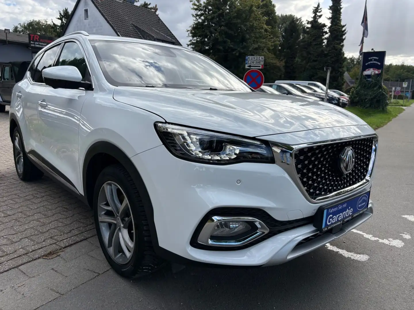 MG HS Luxury Blanc - 2