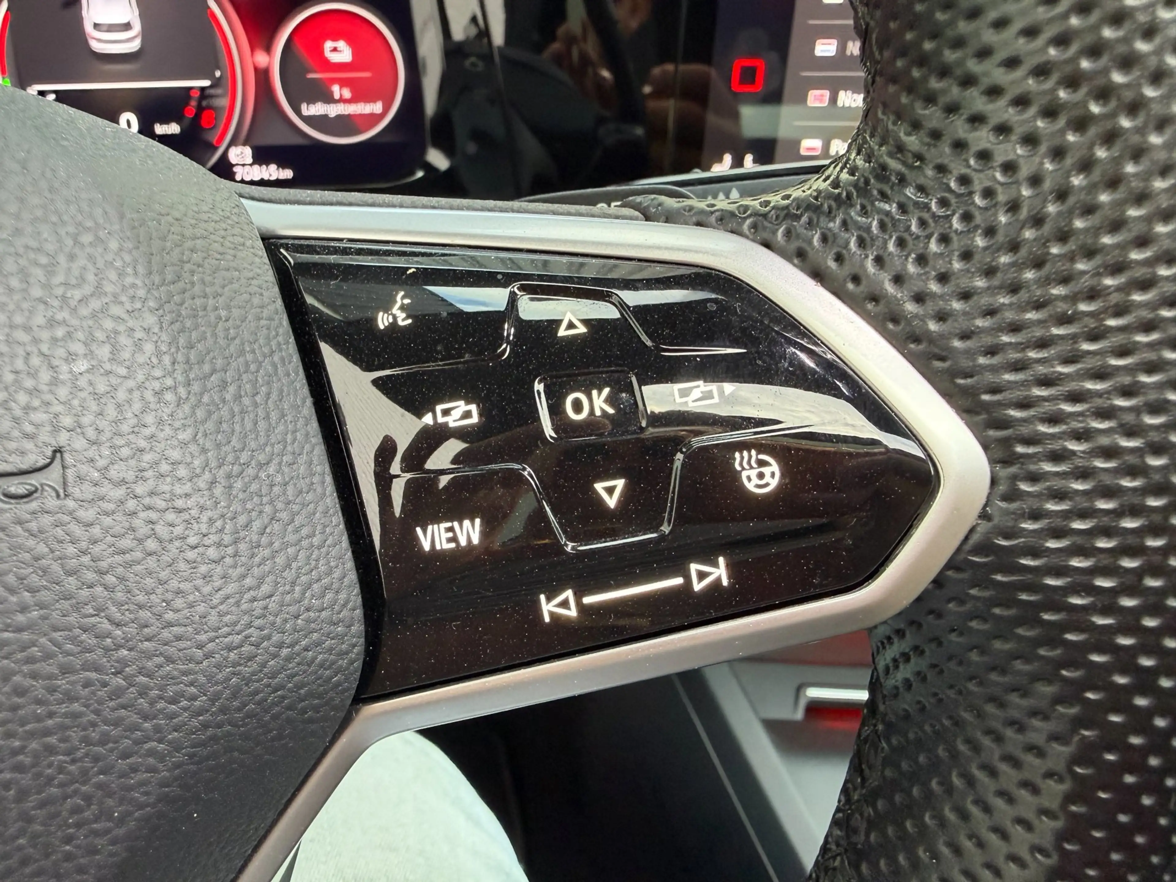 Volkswagen Golf GTE 1.4 eHybrid PANODAK l ACC l CAMERA l 18'' — photo 17