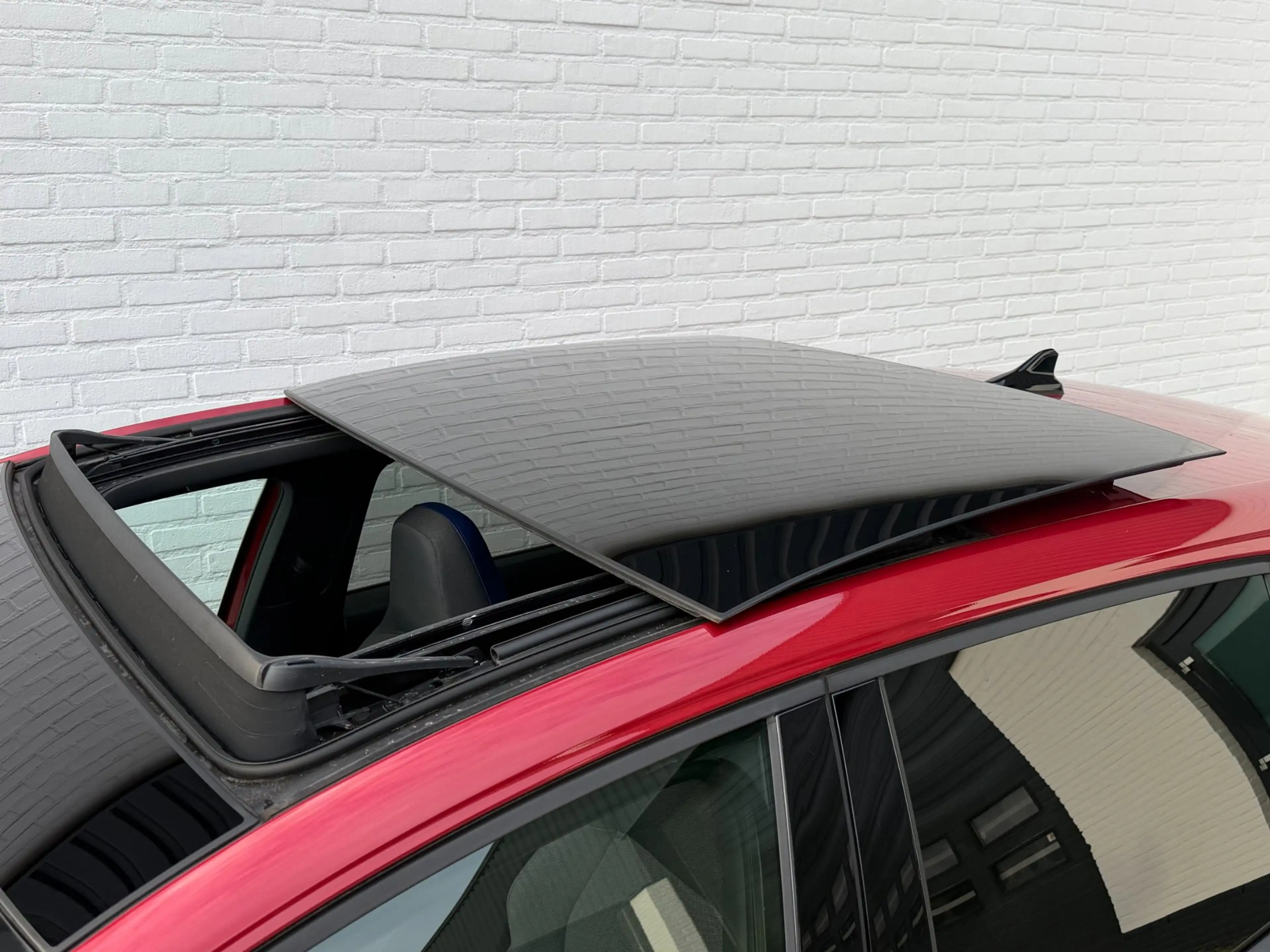 Volkswagen Golf GTE 1.4 eHybrid PANODAK l ACC l CAMERA l 18'' — photo 3