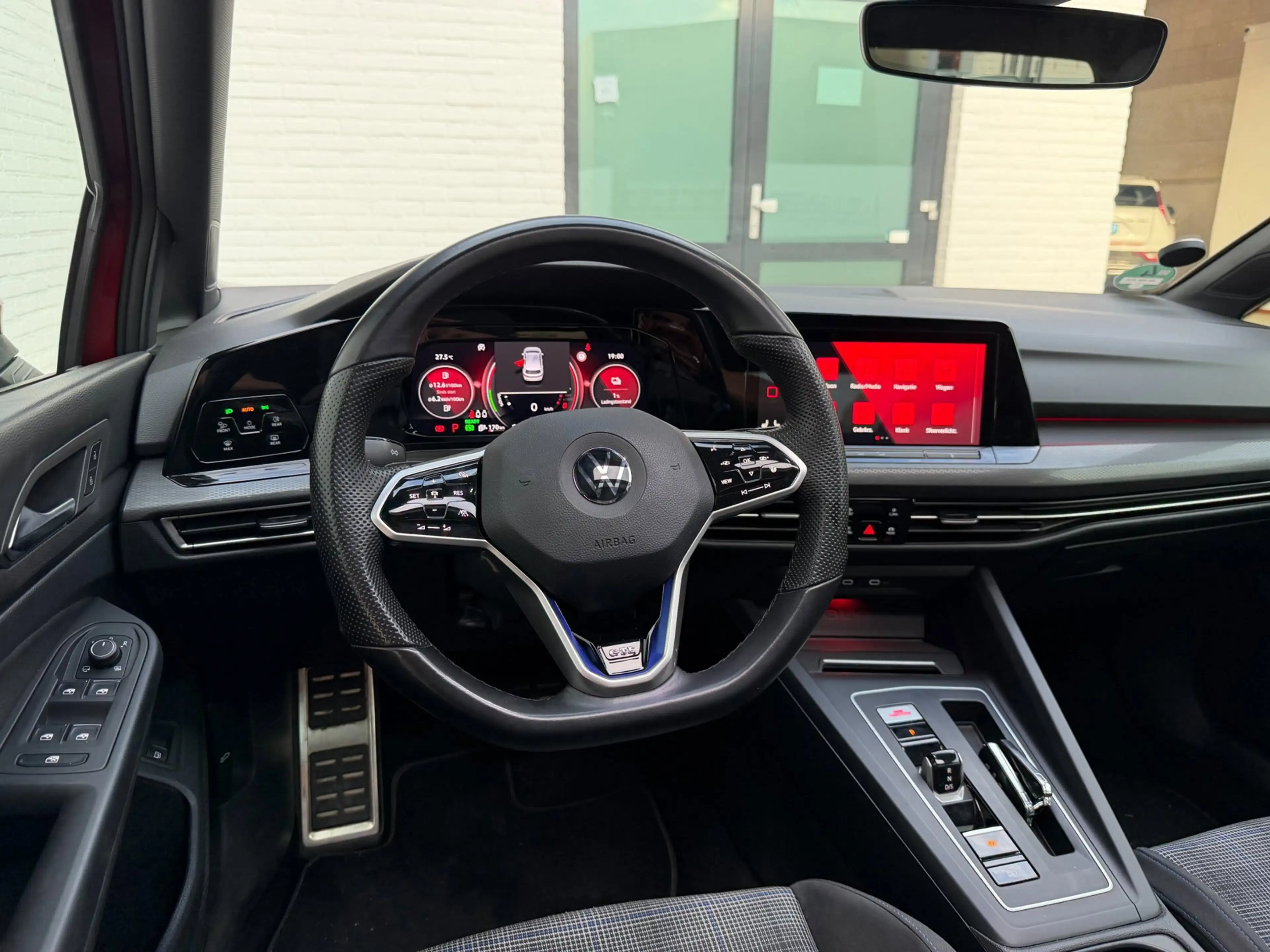 Volkswagen Golf GTE 1.4 eHybrid PANODAK l ACC l CAMERA l 18'' — photo 14