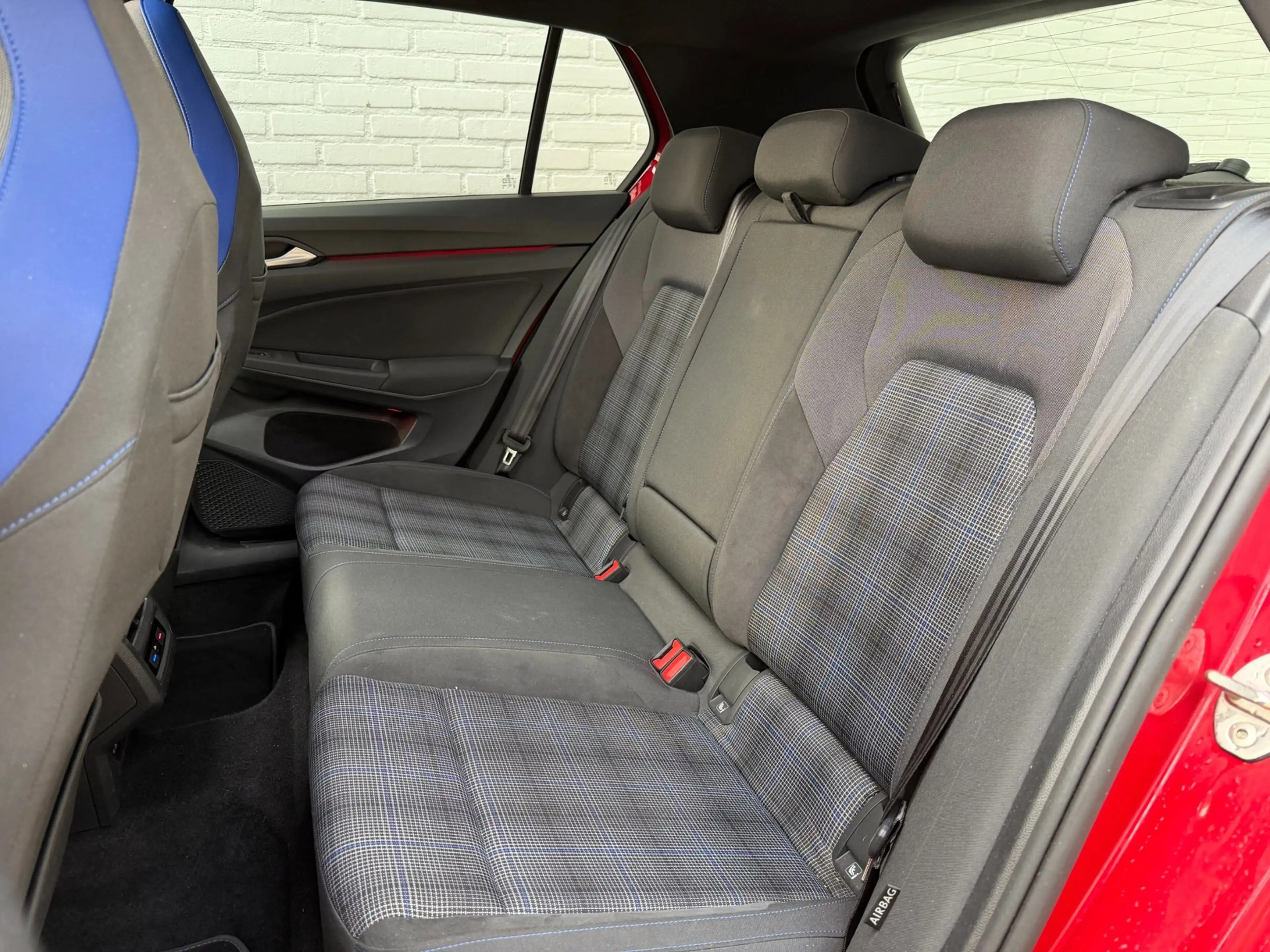 Volkswagen Golf GTE 1.4 eHybrid PANODAK l ACC l CAMERA l 18'' — photo 22