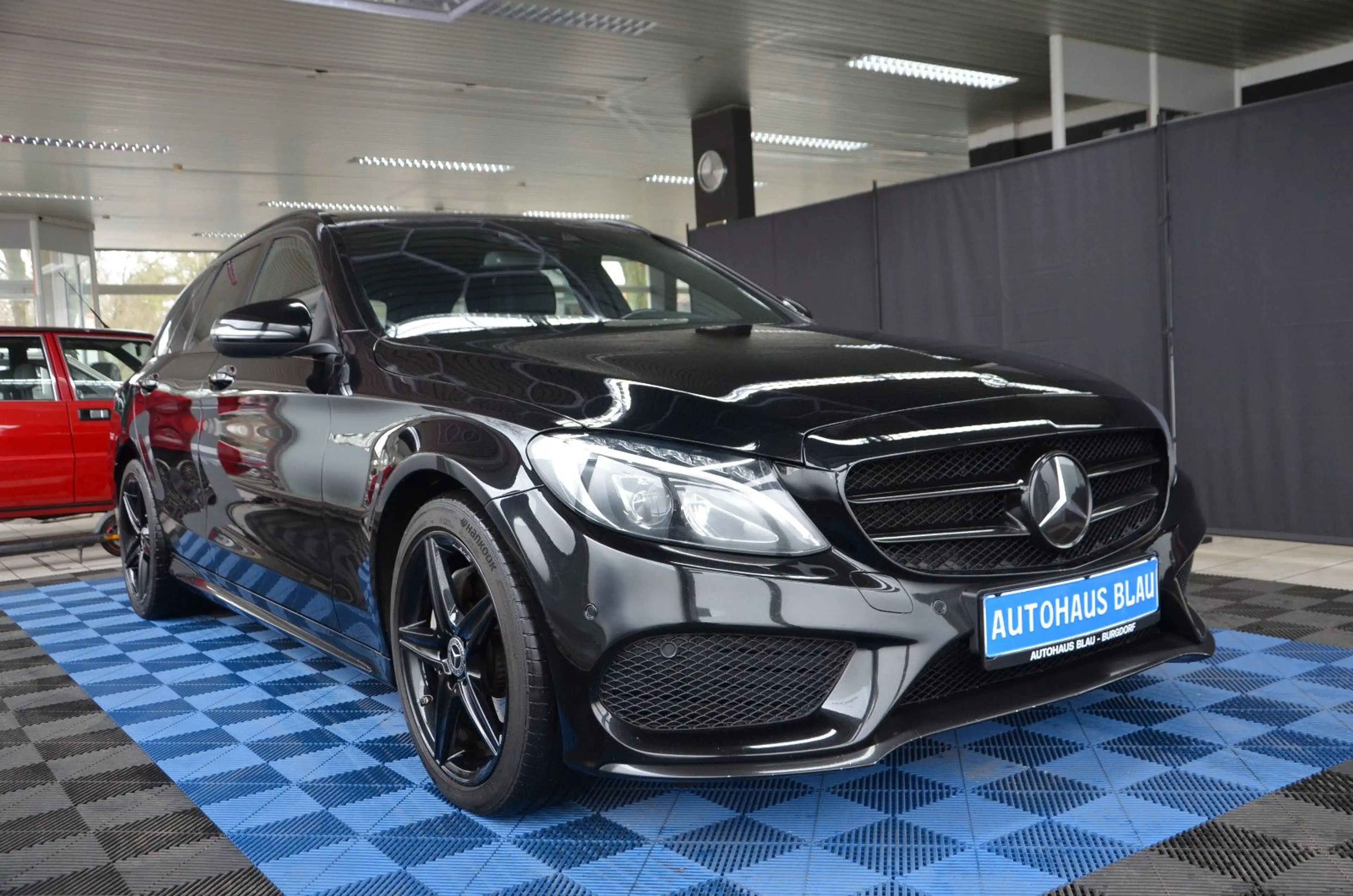 Mercedes-Benz C 220 T BlueTec *AMG LINE*LEDER*PANORAMA*AHK* — photo 3