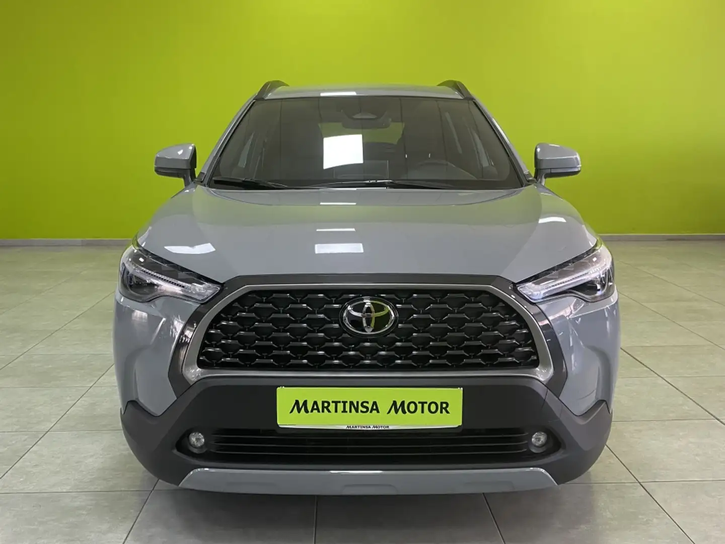 Toyota Corolla Cross Hybrid 2.0 Style Plus Gris - 2