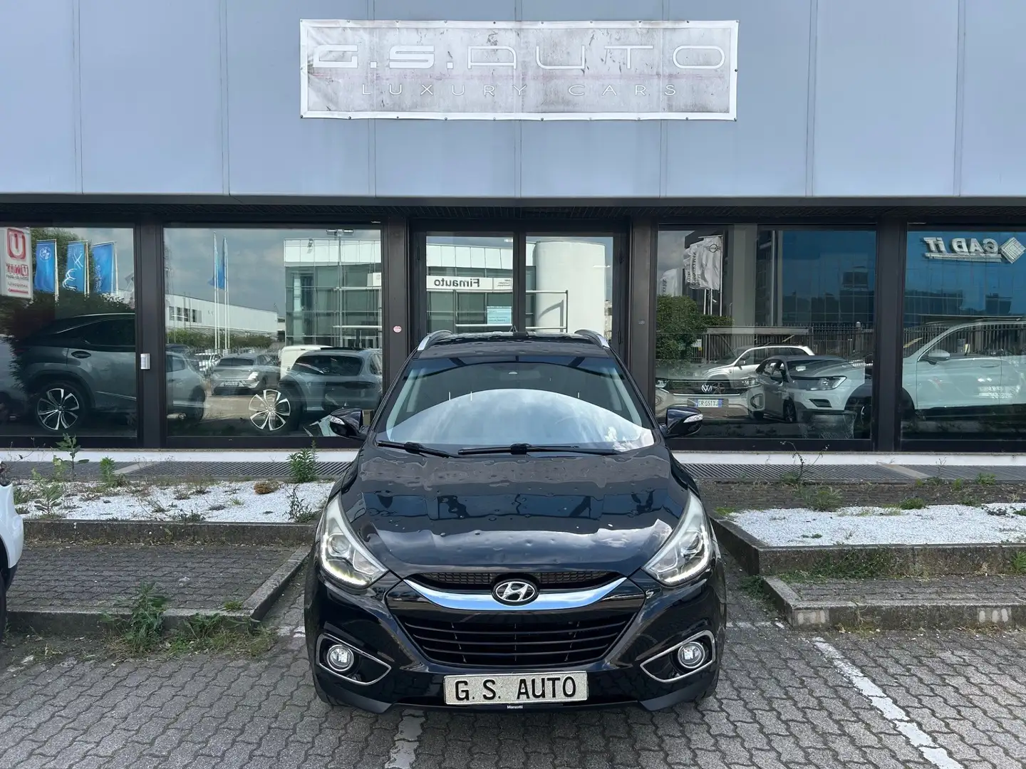 Hyundai iX35 1.7 crdi Classic 2wd FL - GRANDINATA Zwart - 2