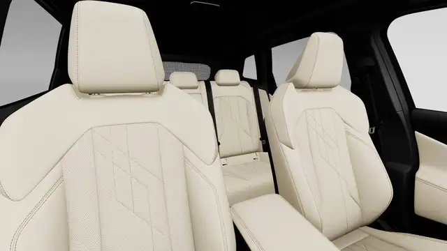 BMW X3 view 11