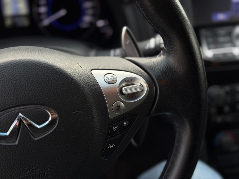 Infiniti QX70 3.7 V6 Navi*SHZ*AHK — photo 15
