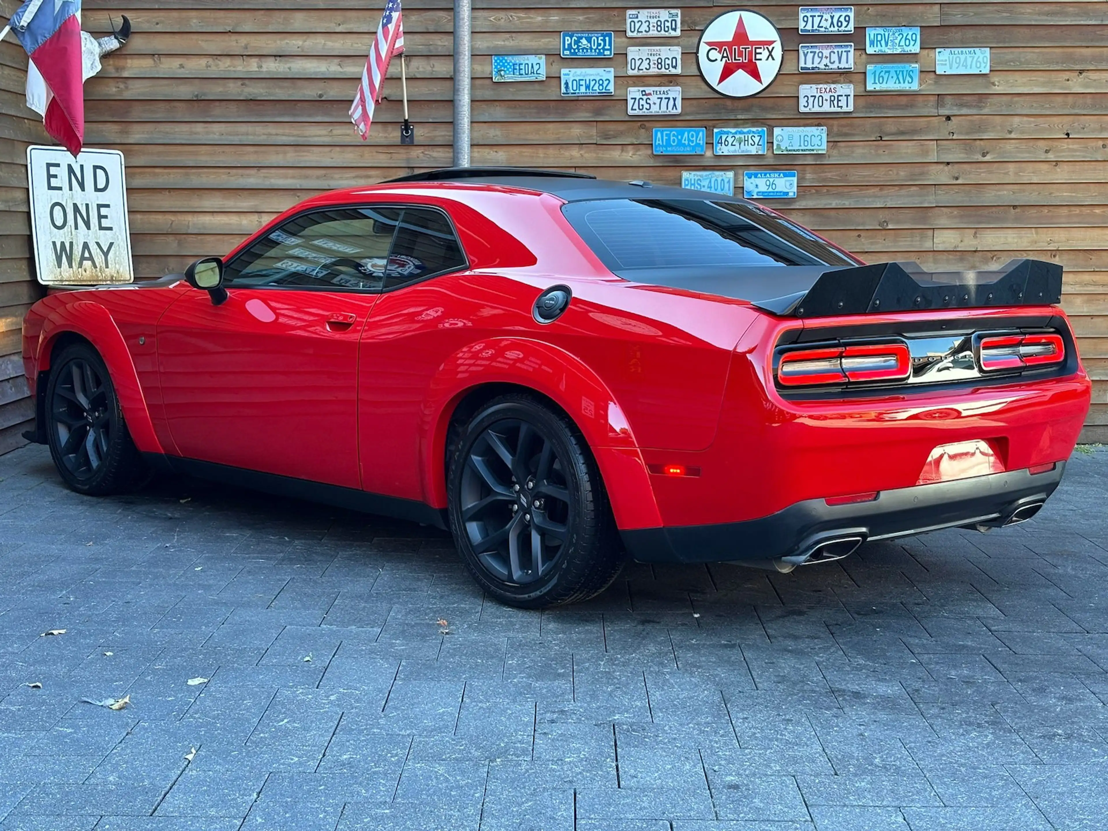 Dodge Challenger 5,7L V8 R/T SZH Widebody LED Schiebed — photo 13