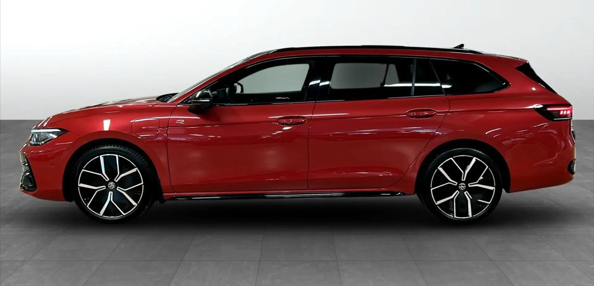 Volkswagen Passat Variant 1.5 TSI eHybrid 200 kW R-Line Rot - 2
