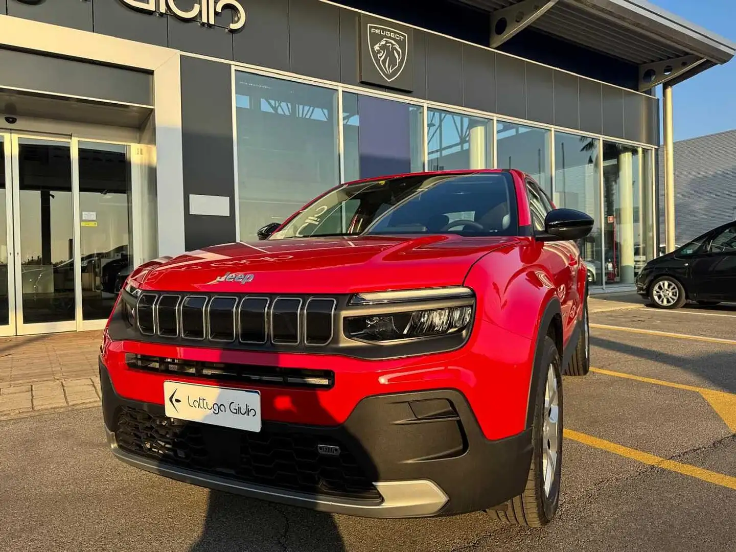 Jeep Avenger 1.2 Turbo 100 CV Altitude Rood - 2