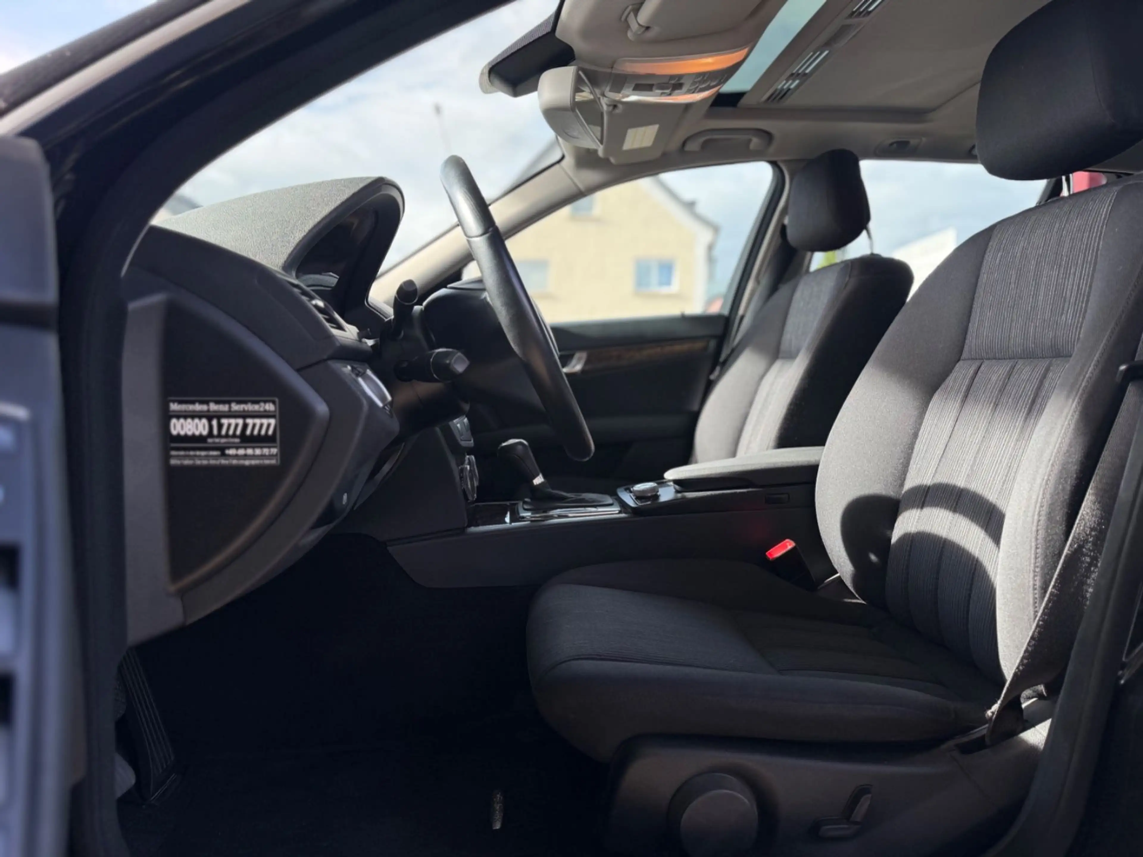 Mercedes-Benz C 180 T Kompressor BlueEfficiency Aut. NAVI/SHZ — photo 12
