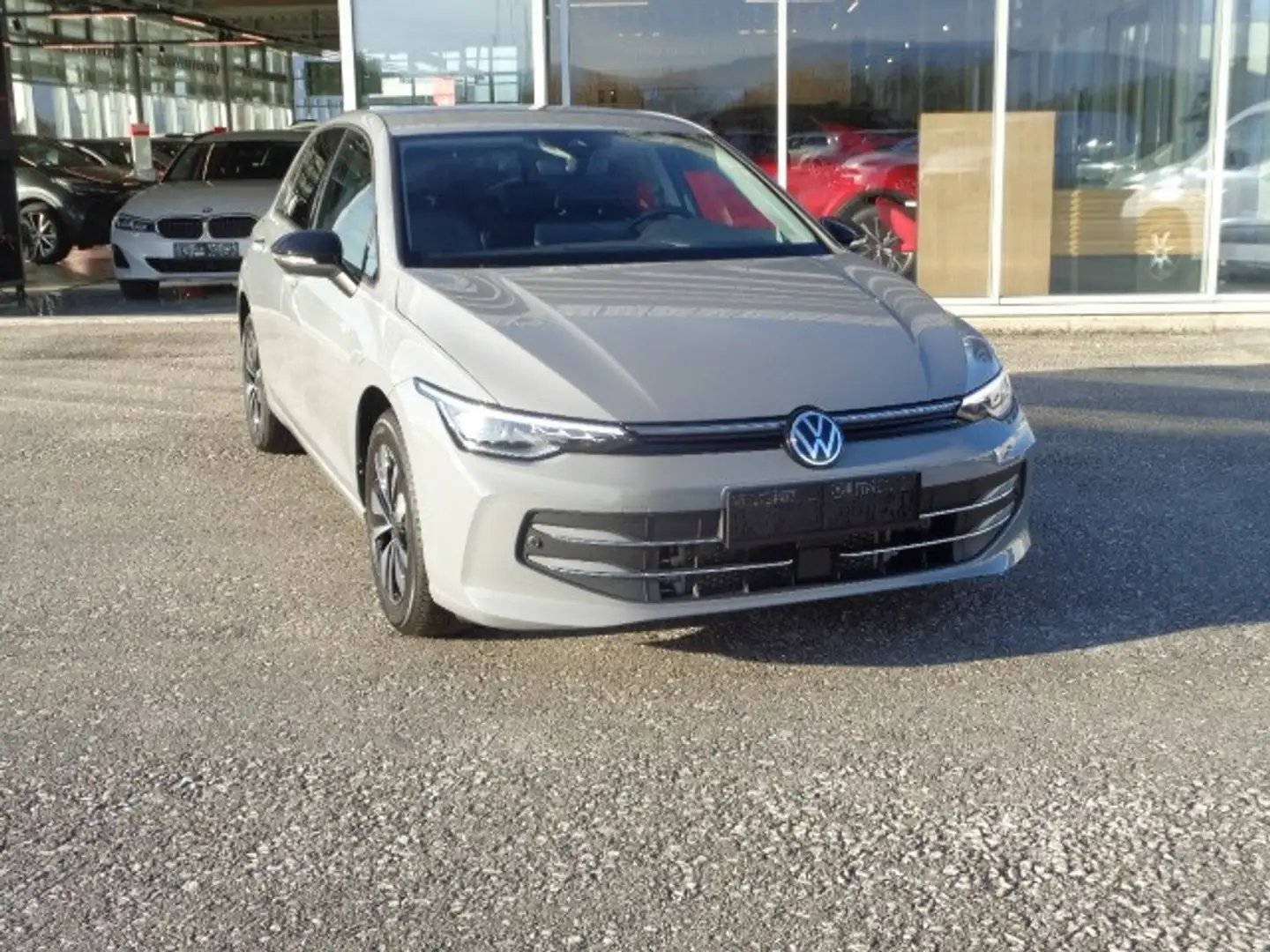 Volkswagen Golf 1,5 TSI Goal *LED *Navi *AHK Grau - 2