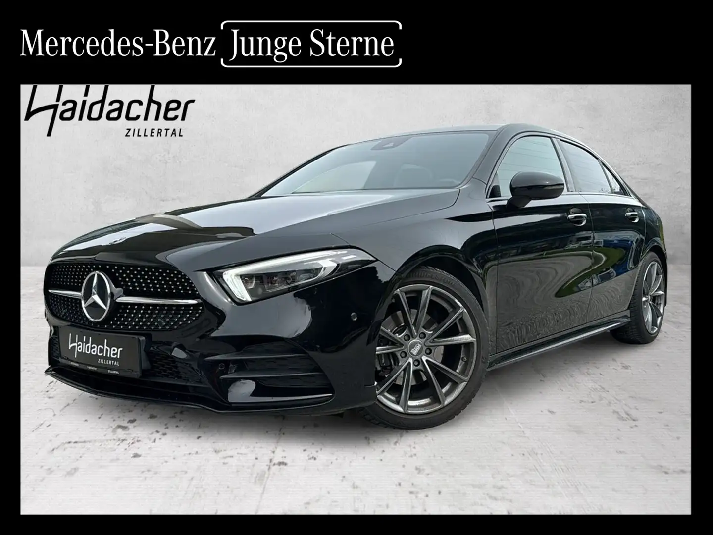 Mercedes-Benz A 180 Limousine AMG Line AMG Pano Night MBUX Navi Schwarz - 1