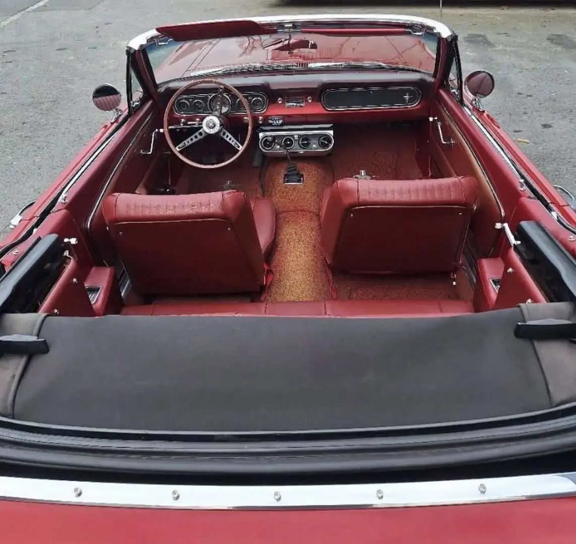 Ford Mustang Mustang A076/3 convertible Rot - 2