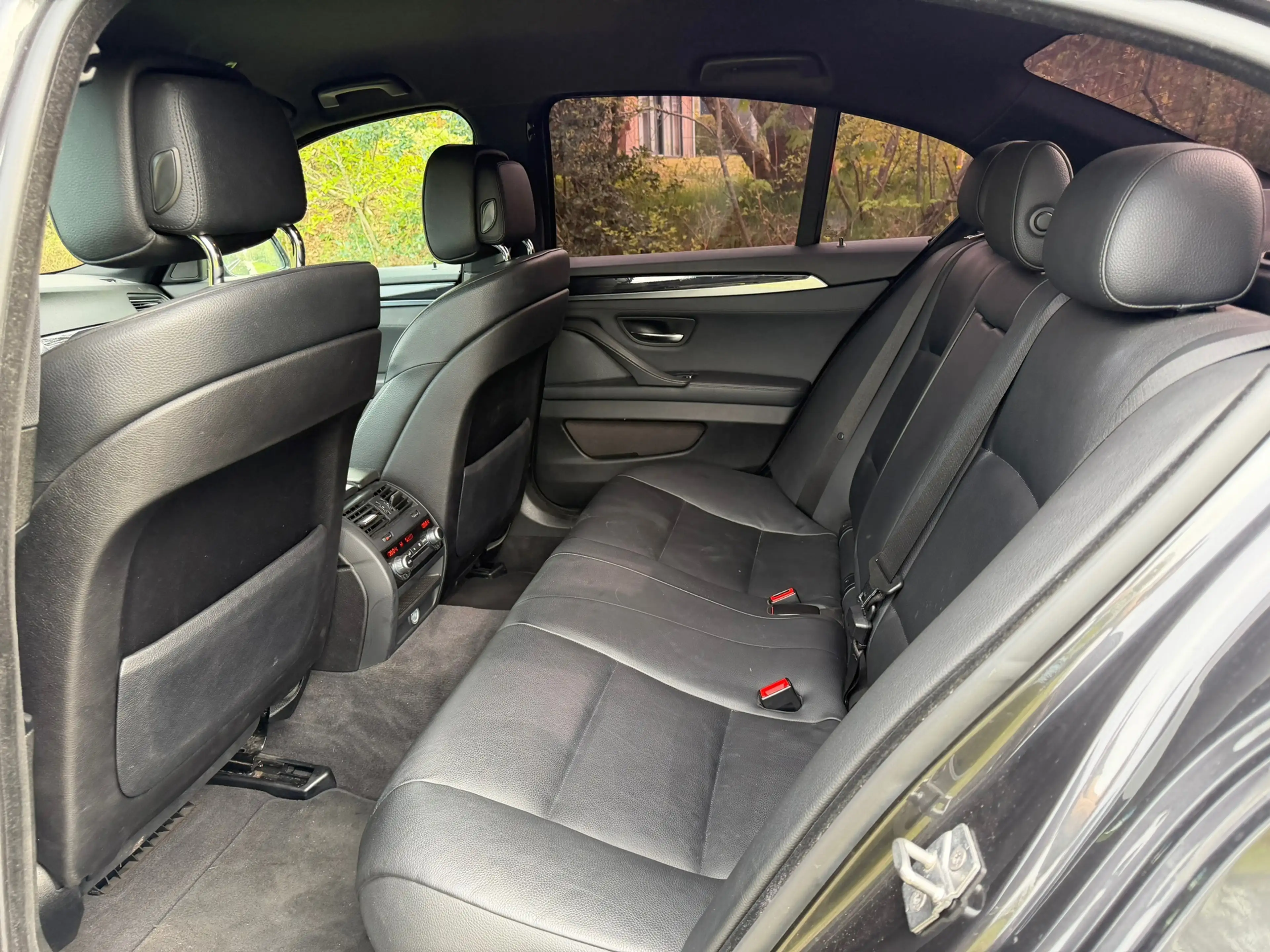 BMW 550 5-serie 550i Executive | 500PK | Eisenmann Uitlaat — photo 9
