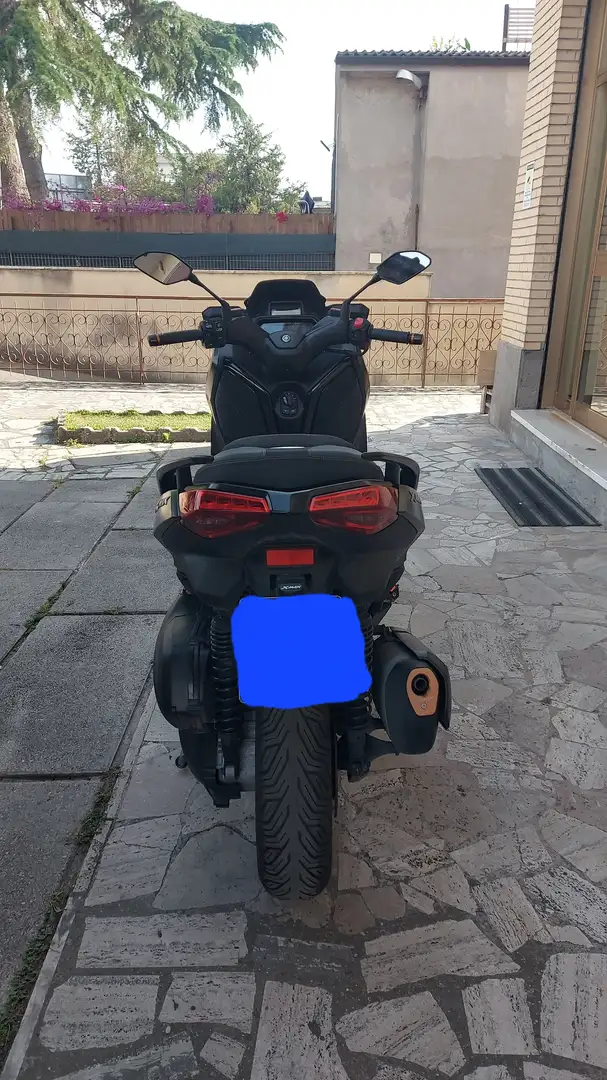 Yamaha X-Max 300 Tech max Чорний - 1
