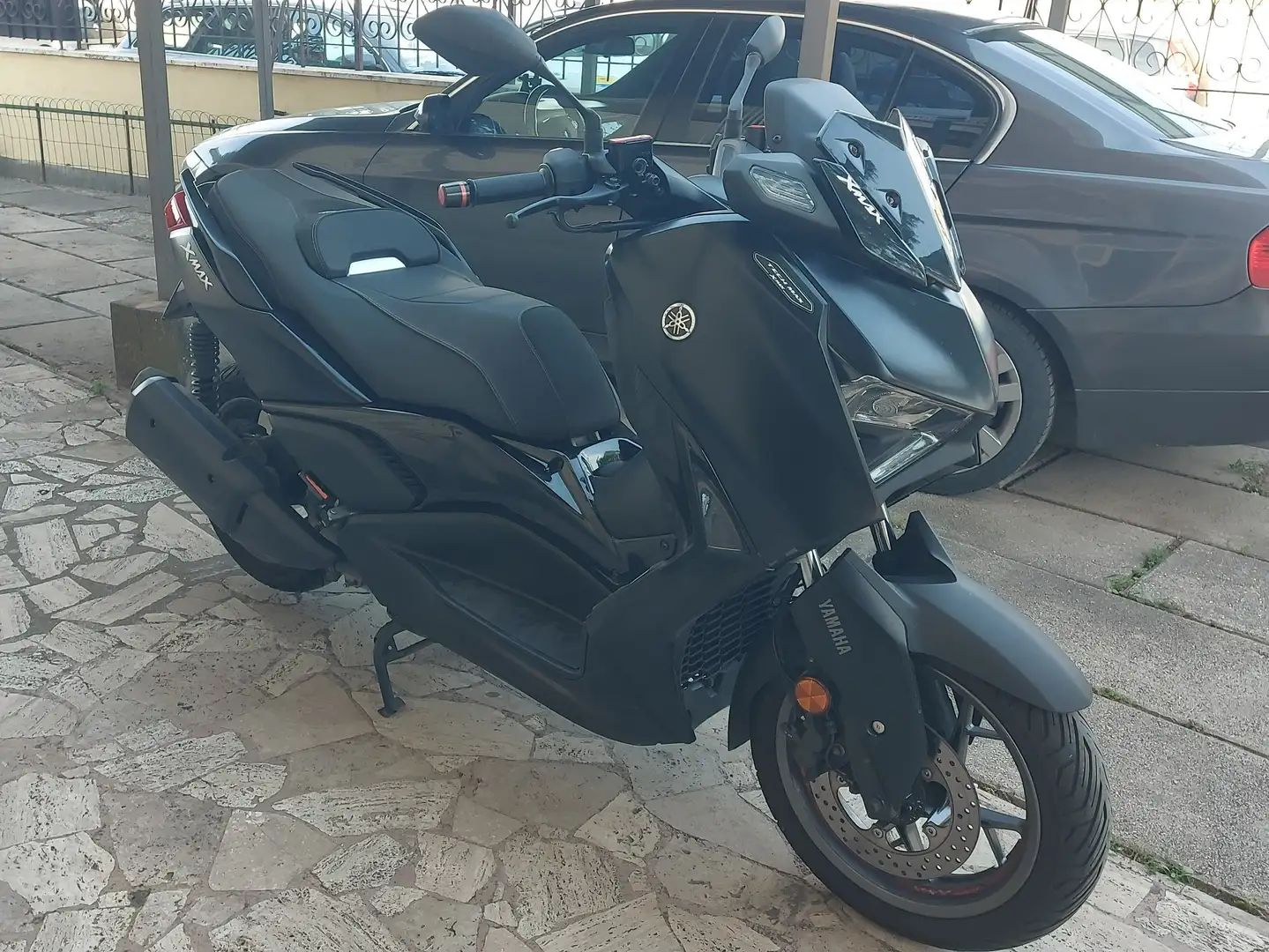 Yamaha X-Max 300 Tech max Nero - 2