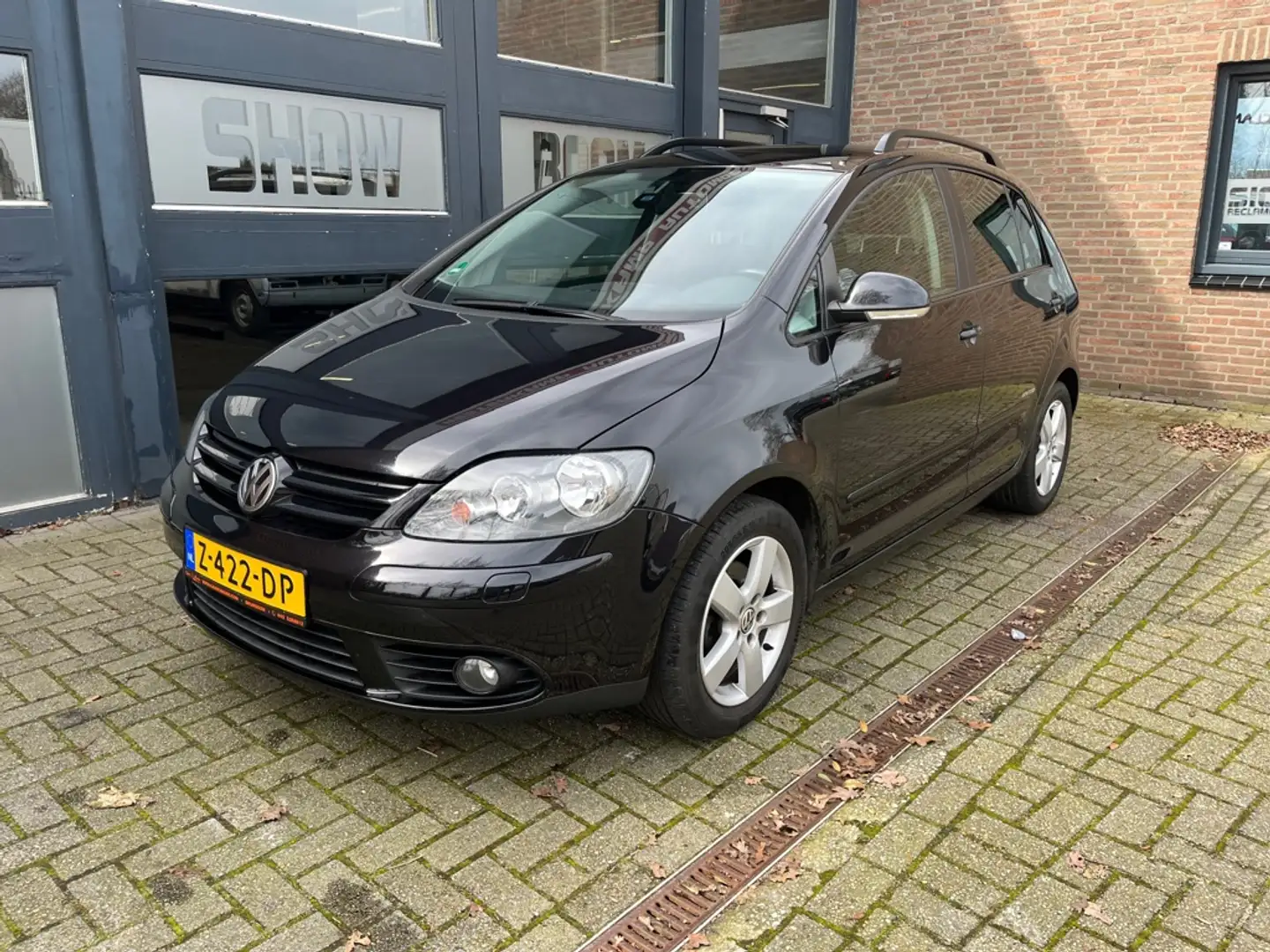 Volkswagen Golf Plus 1.6 Comfortline Dealer Onderhouden Zwart - 1