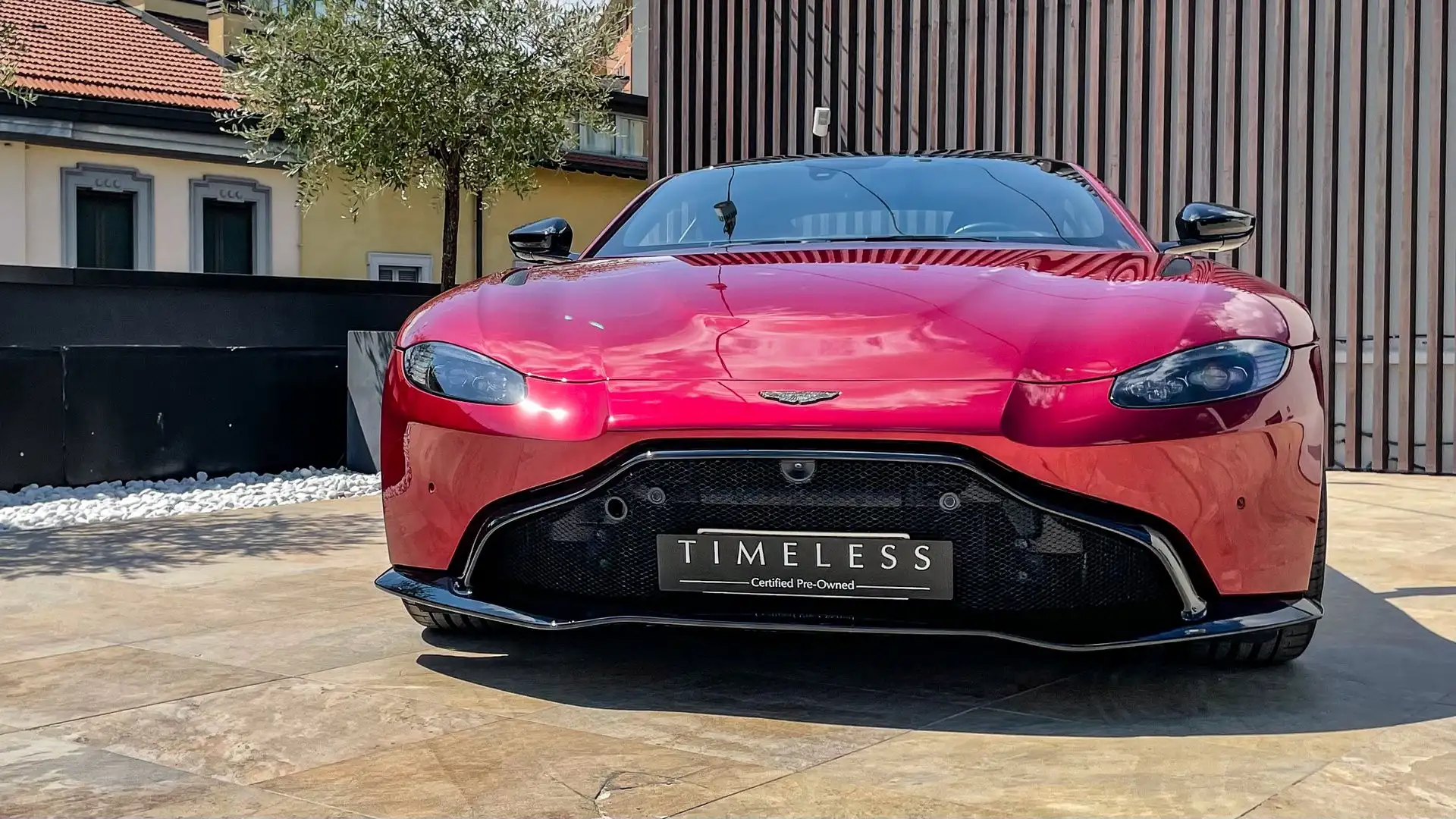 Aston Martin Vantage Coupe 4.0 V8 Roşu - 2