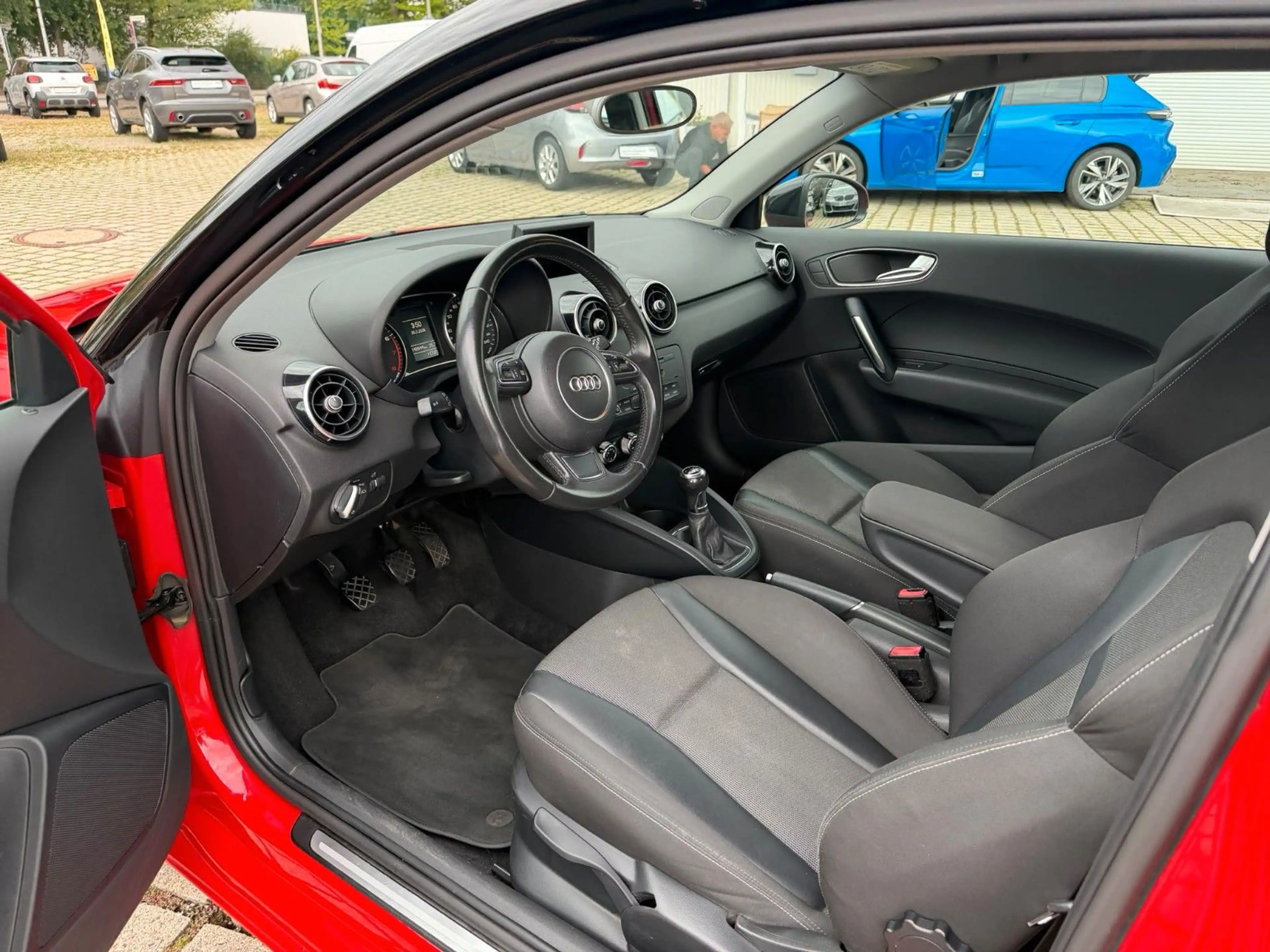 Audi A1 ambition 1.4l — photo 10