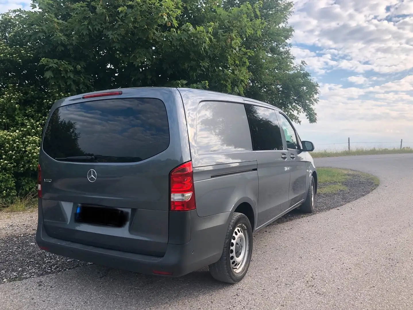 Mercedes-Benz V 200 Camper V-Klasse Diesel (BlueTEC) d lang 7G-TRONIC Gris - 2