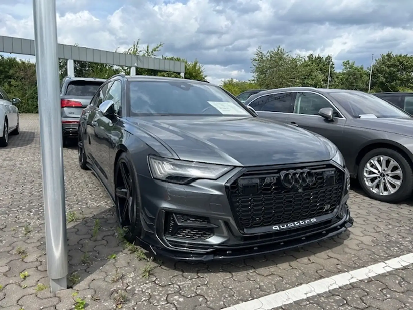 Audi S6 Avant TDI quattro, NP: 115.000 € Grau - 2