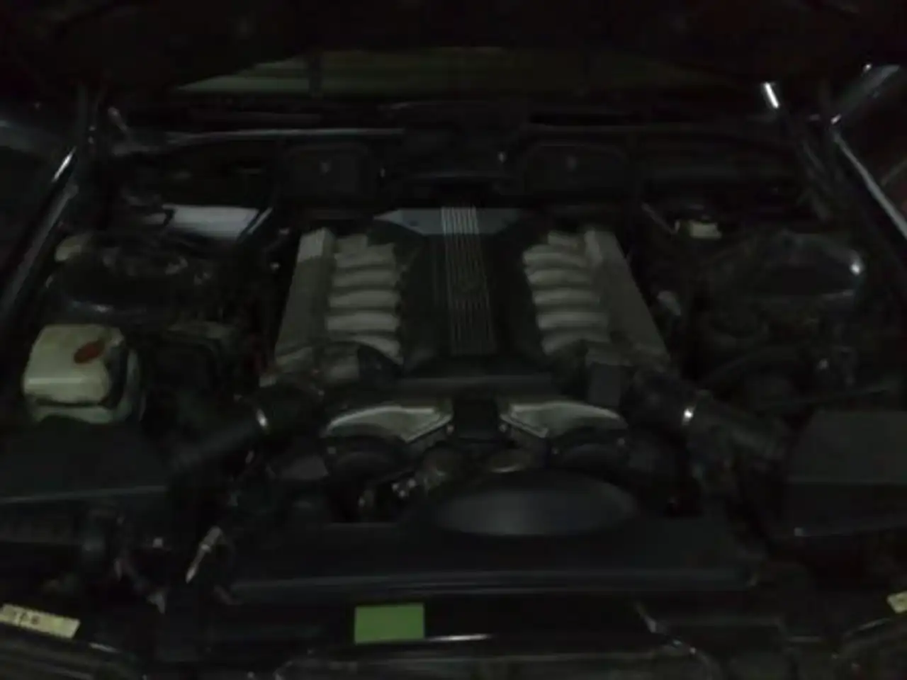 BMW 750i, foto 5