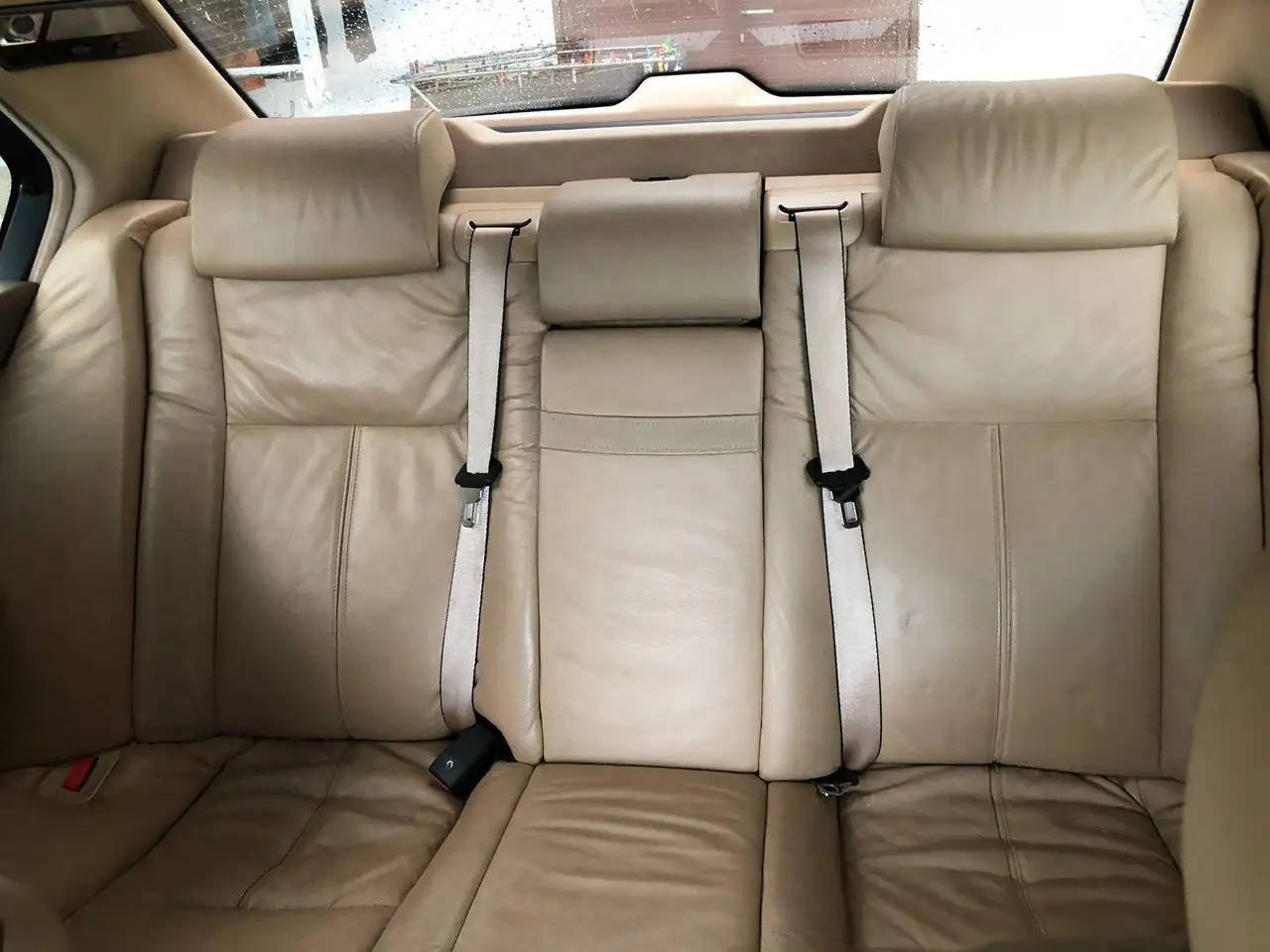 BMW 750i, foto 2