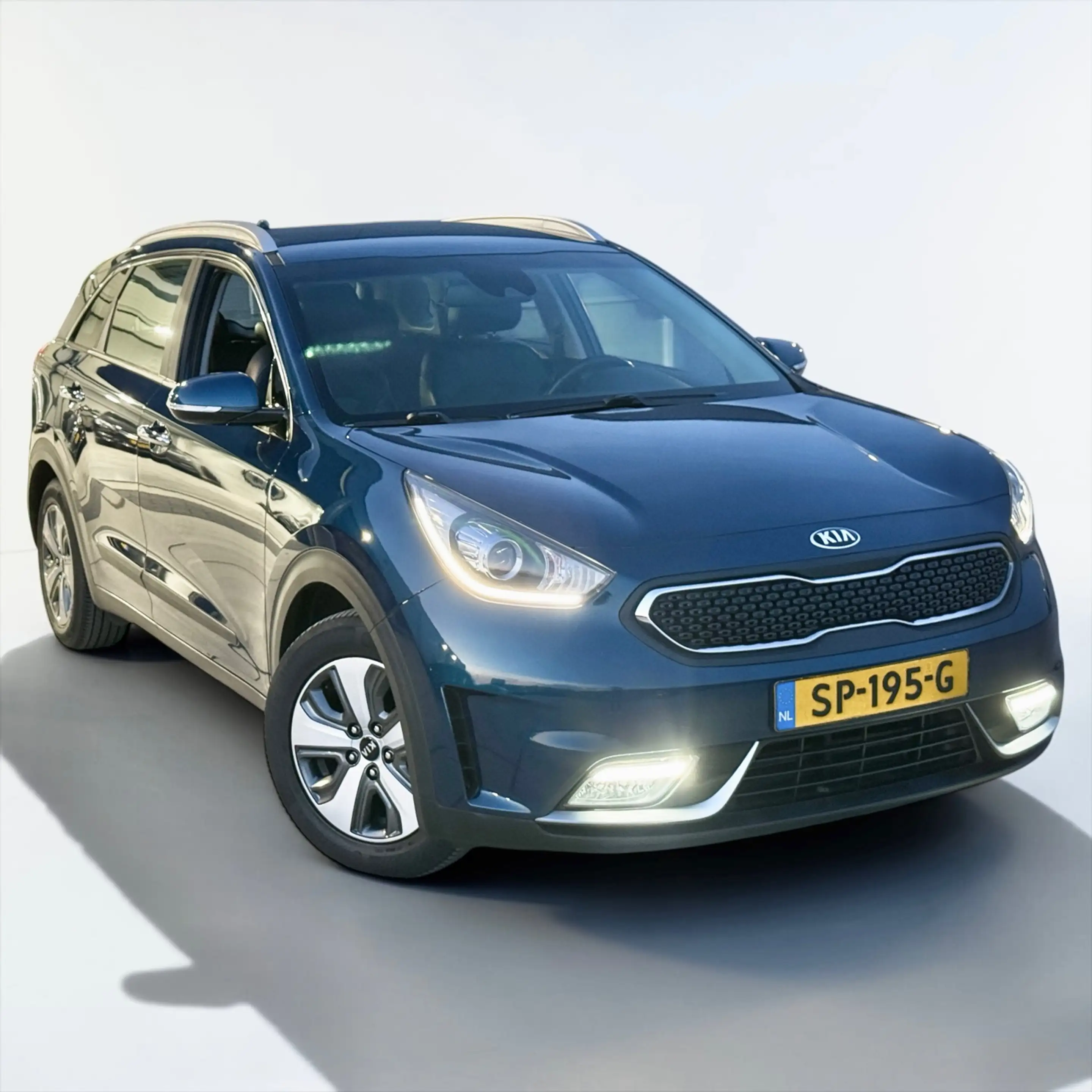 Kia Niro 1.6 GDi Hybrid DynamicLine LED APK — photo 4