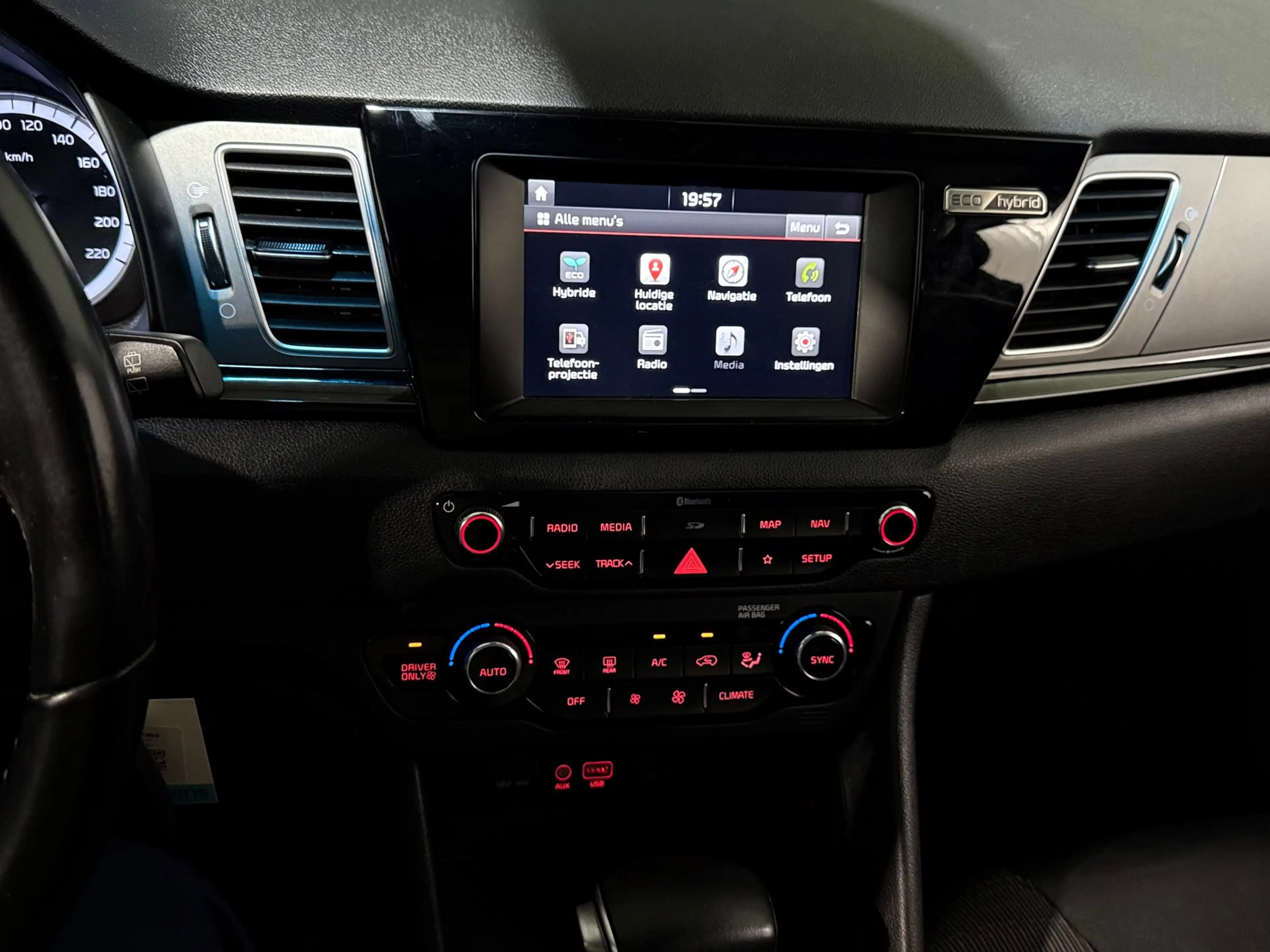 Kia Niro 1.6 GDi Hybrid DynamicLine LED APK — photo 15