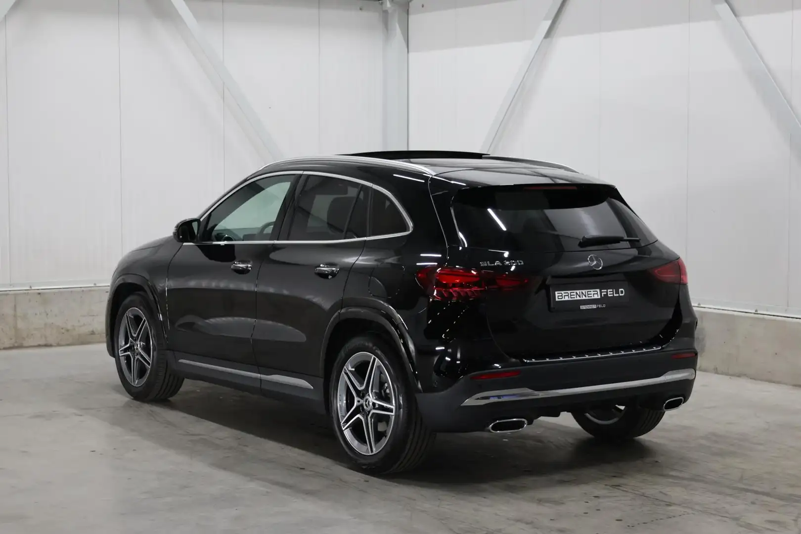 Mercedes-Benz GLA 200 AMG Line Noir - 2