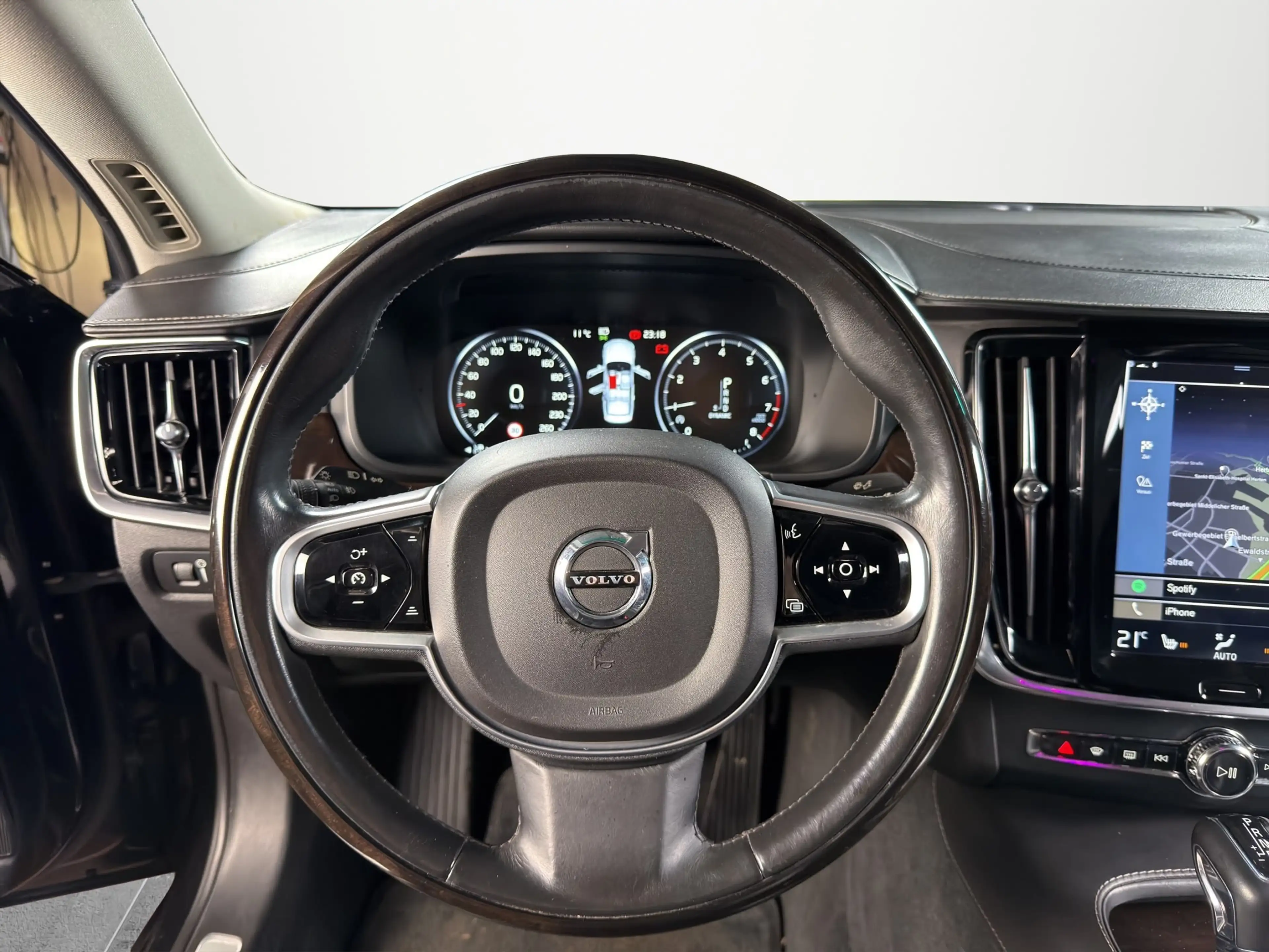 Volvo S90 S90*Inscription*R-Kamera 360°*Top Ausstattung* — photo 10
