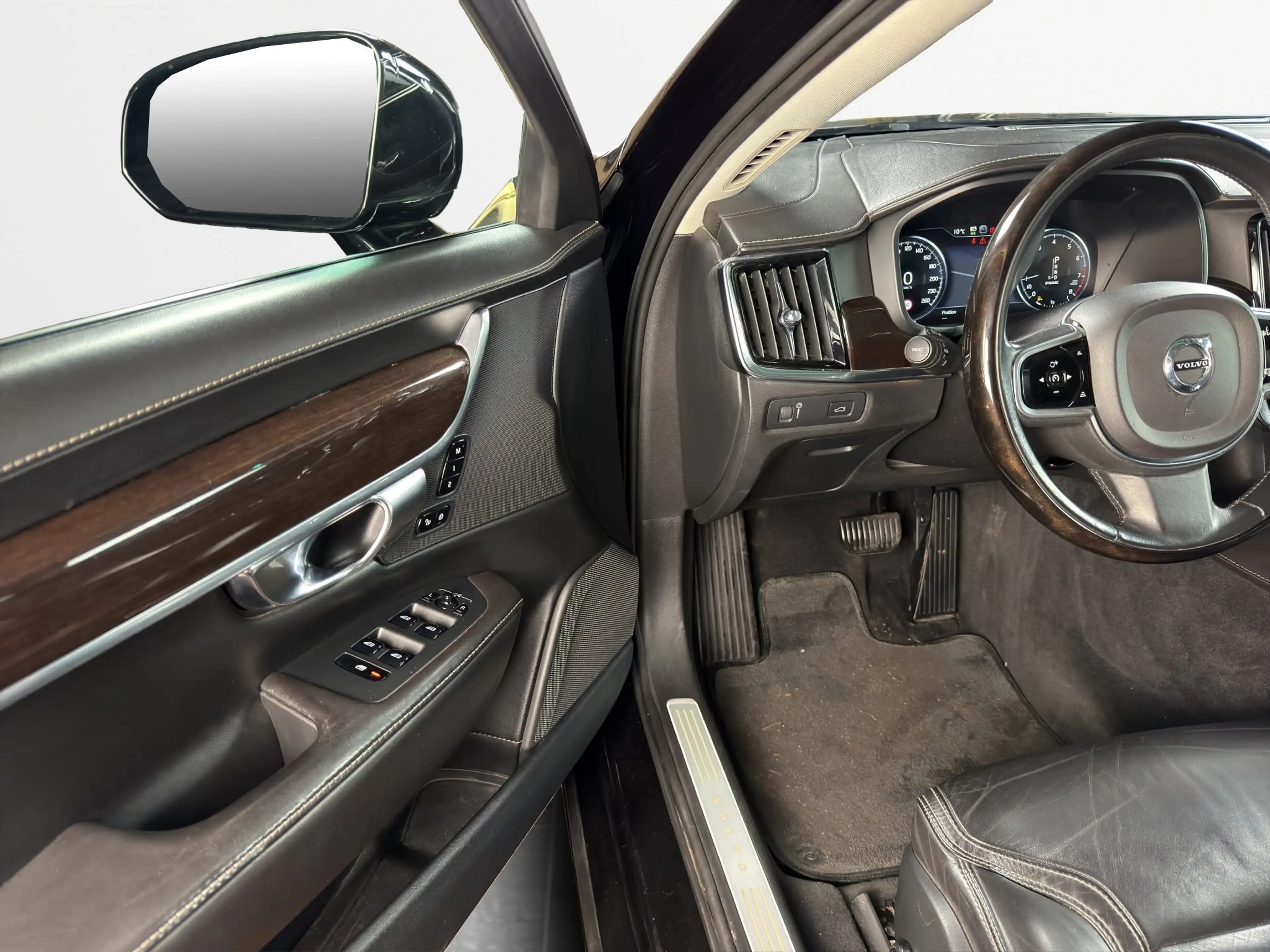Volvo S90 S90*Inscription*R-Kamera 360°*Top Ausstattung* — photo 6