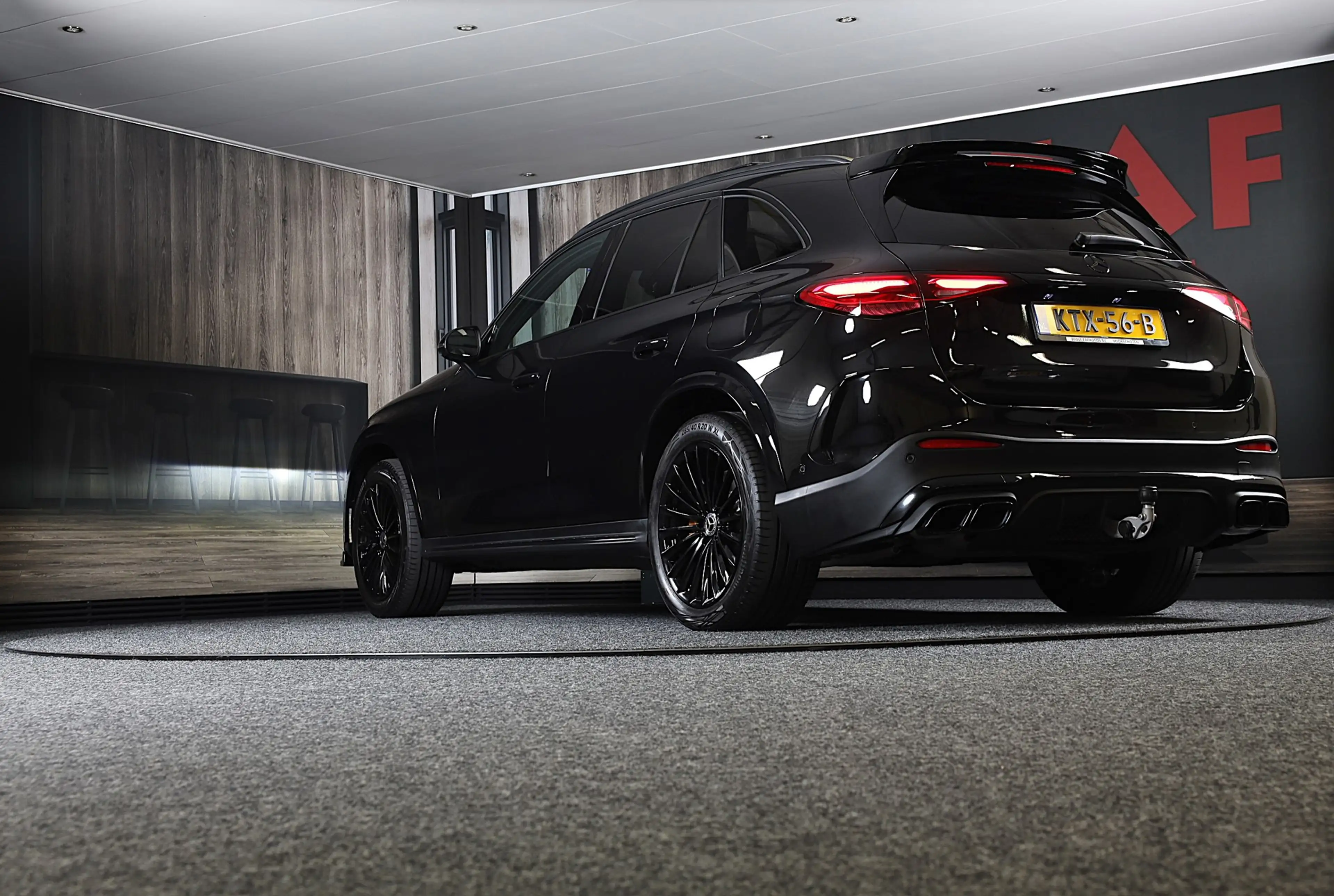 Mercedes-Benz GLC 400 400e 4MATIC AMG 63 Look / Massage / Burmester / He — photo 3