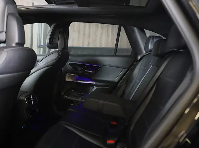 Mercedes-Benz GLC view 24
