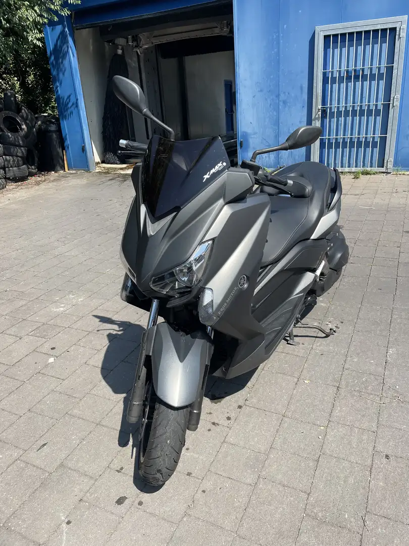 Yamaha X-Max 400 - 2