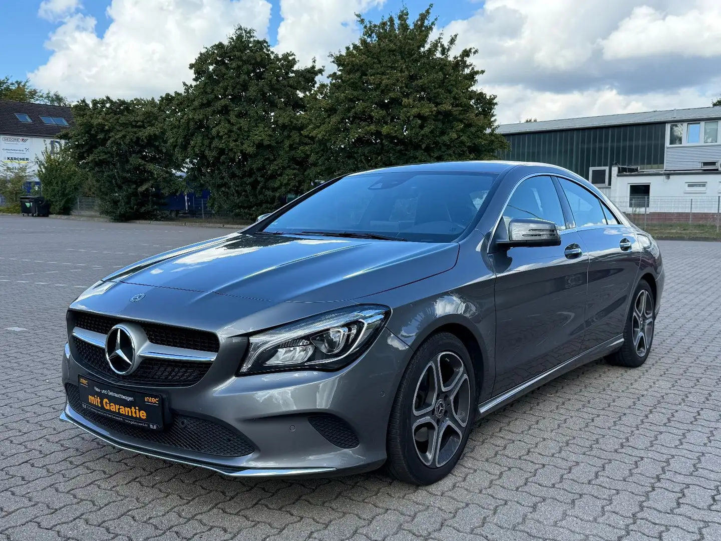 Mercedes-Benz CLA 200 Navi Tempom. BT Radio voll Service Silber - 2