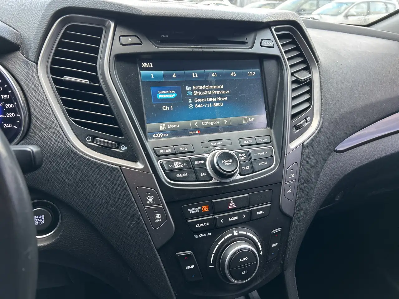 Hyundai SANTA FE снимка Hyundai SANTA FE