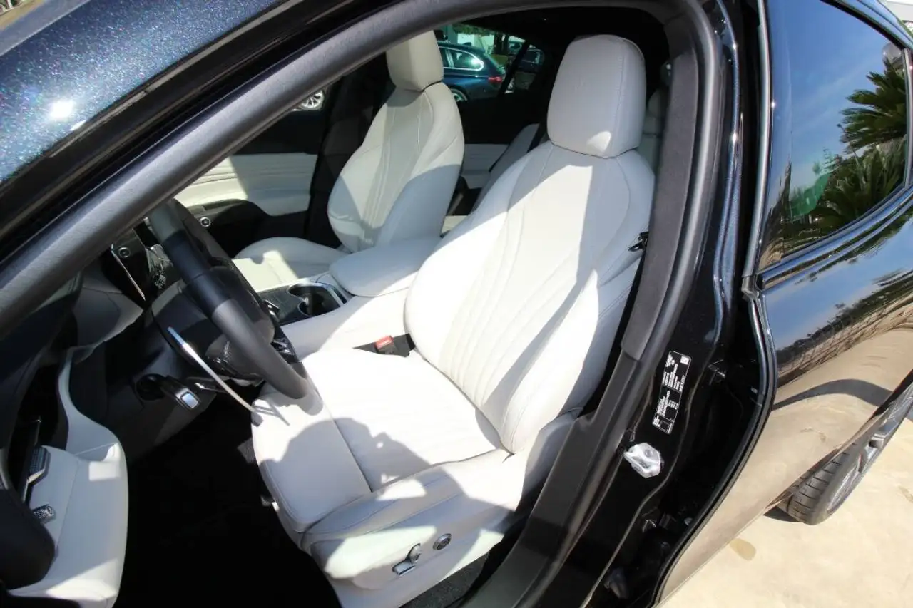 Maserati Grecale 2023 — фото 10